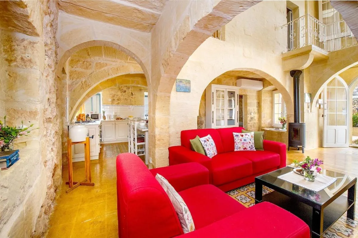 Gawhra Holiday Home