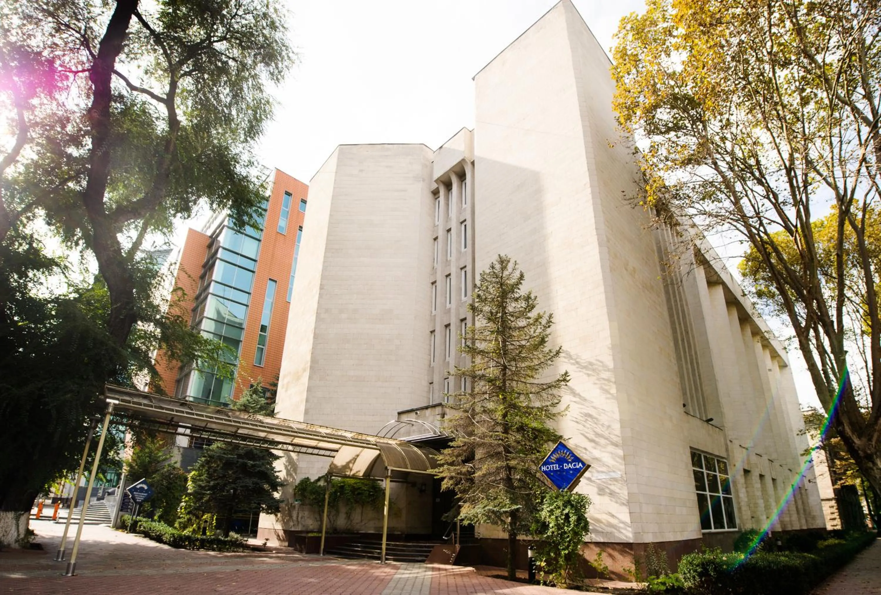 Property building in Dacia Hotel