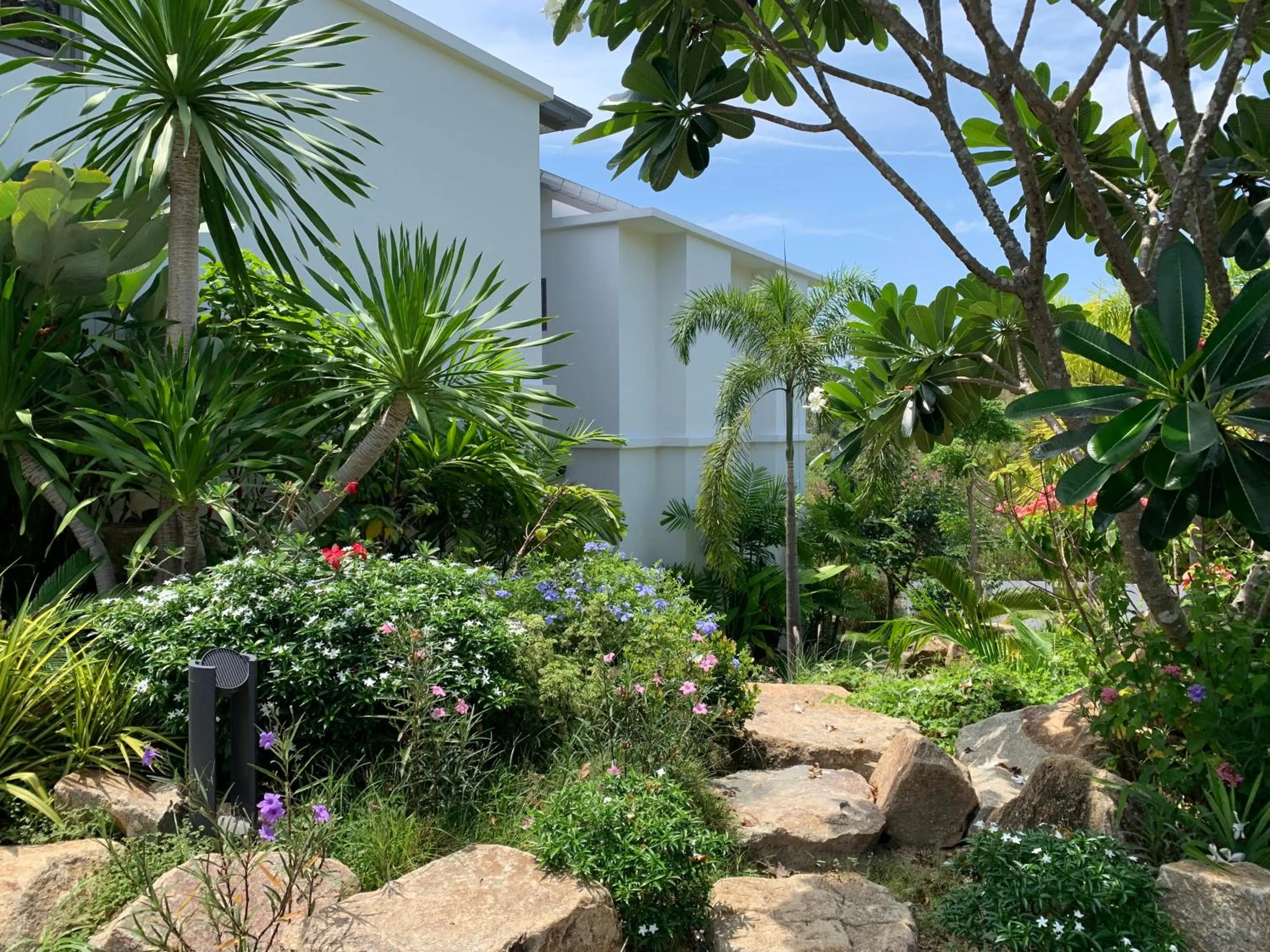 Property building in Villa Bella