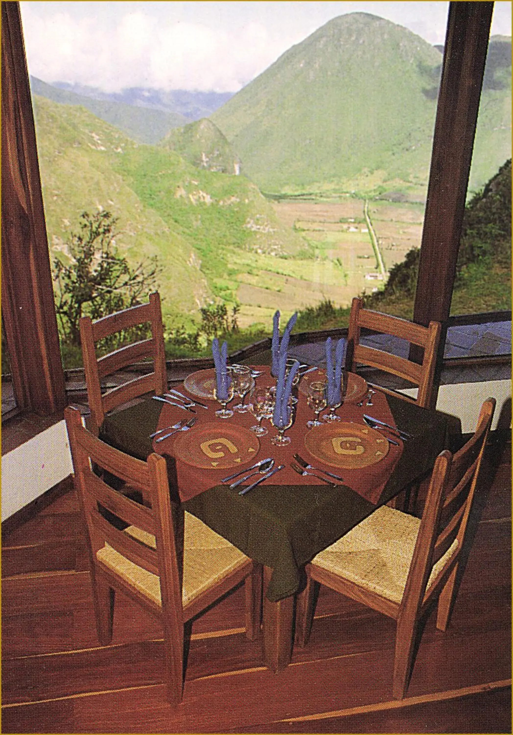 Restaurant/places to eat in El Crater Restaurant/places to eat in El Crater