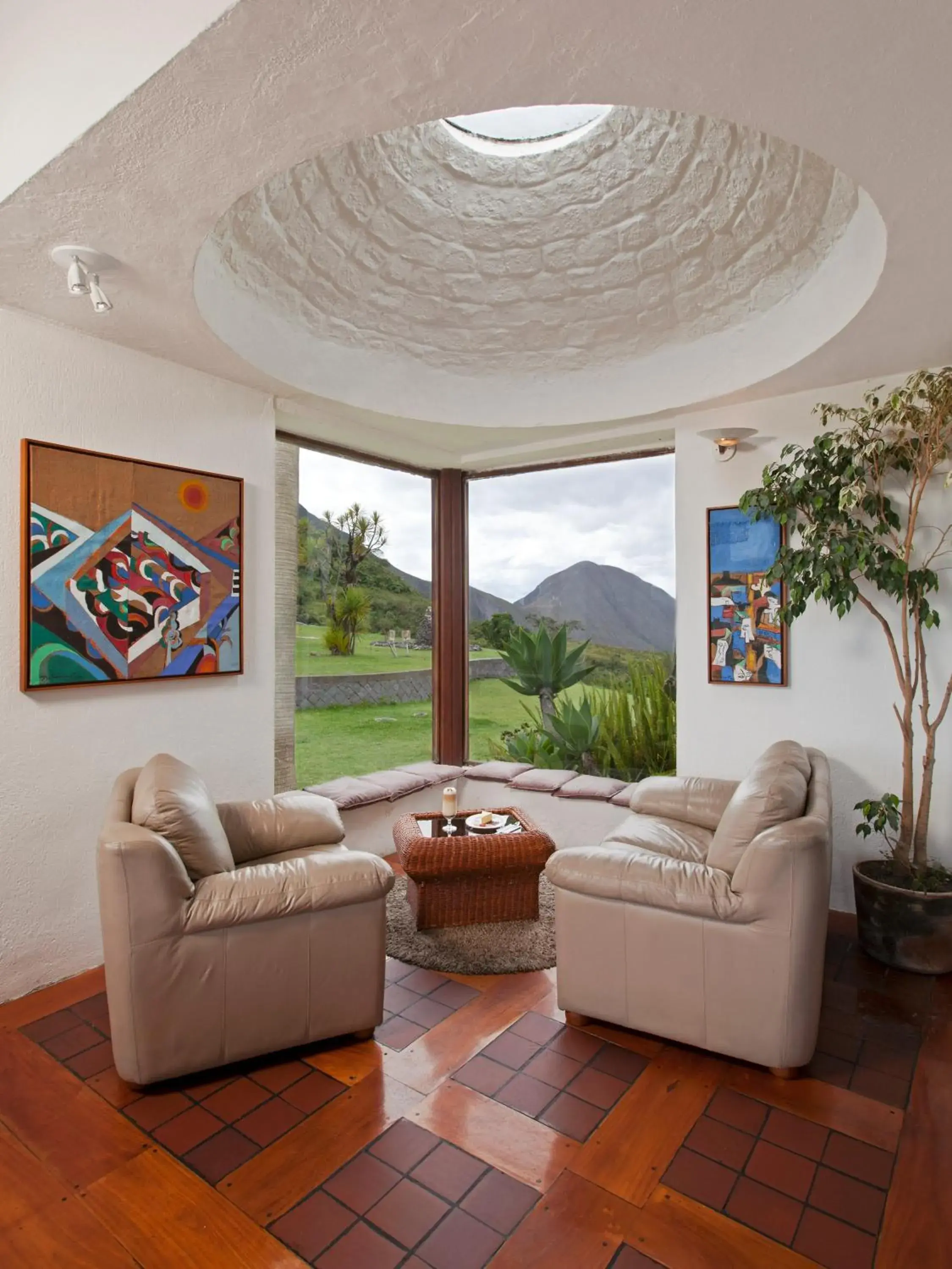 Restaurant/places to eat in El Crater Restaurant/places to eat in El Crater