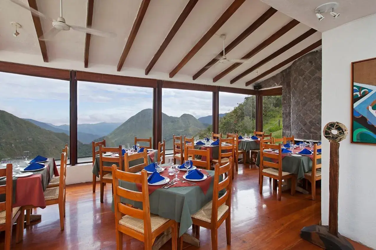 Restaurant/places to eat in El Crater Restaurant/places to eat in El Crater