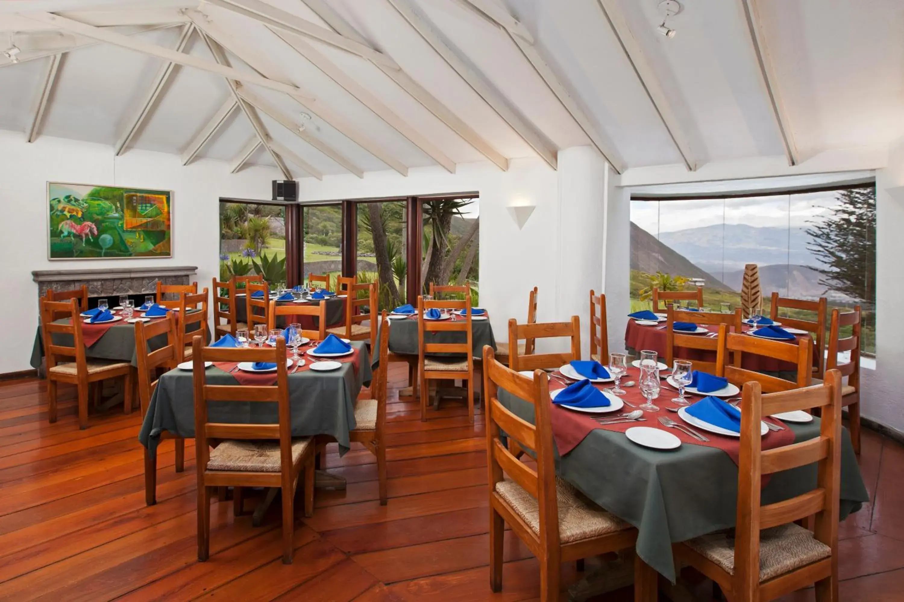 Restaurant/places to eat in El Crater Restaurant/places to eat in El Crater