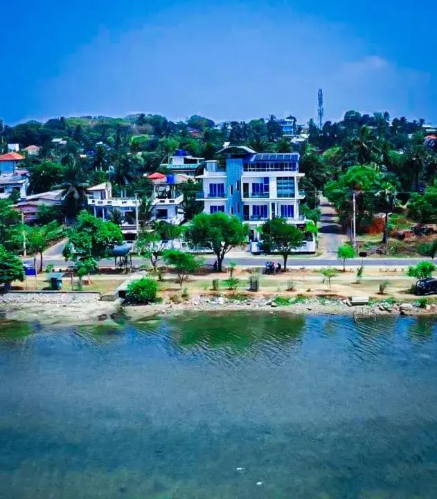 Trinco Lagoon Trinco Lagoon