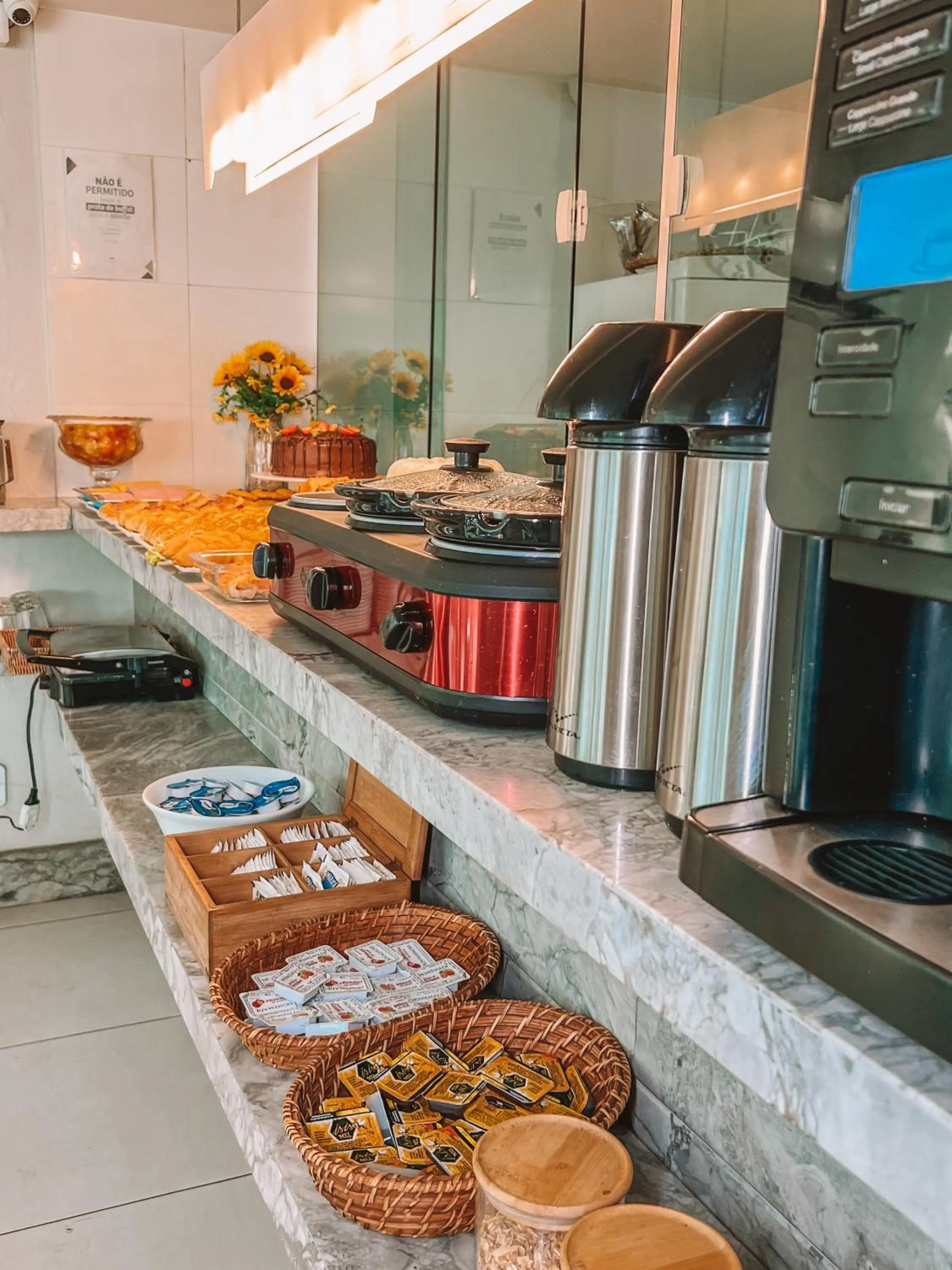 Buffet breakfast in Absolutte Hotel