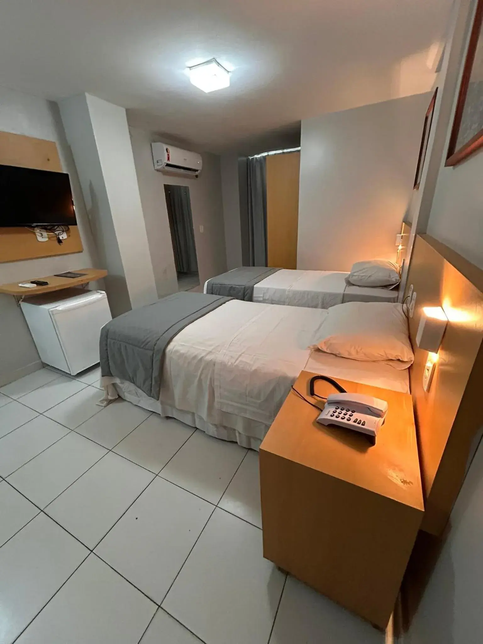 TV and multimedia, Bed in Absolutte Hotel TV and multimedia, Bed in Absolutte Hotel