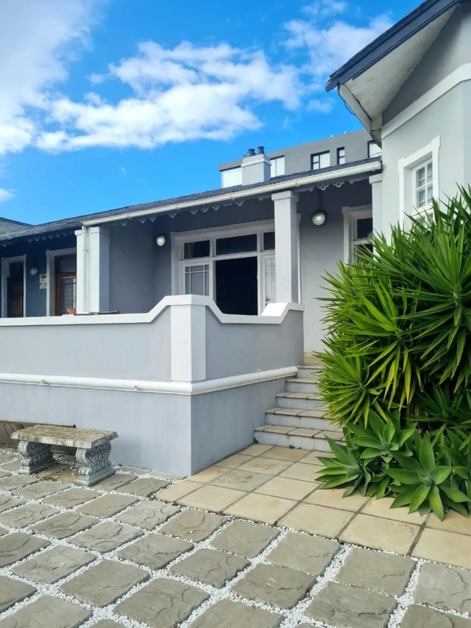 Point Village Accommodation - Uppercross 3