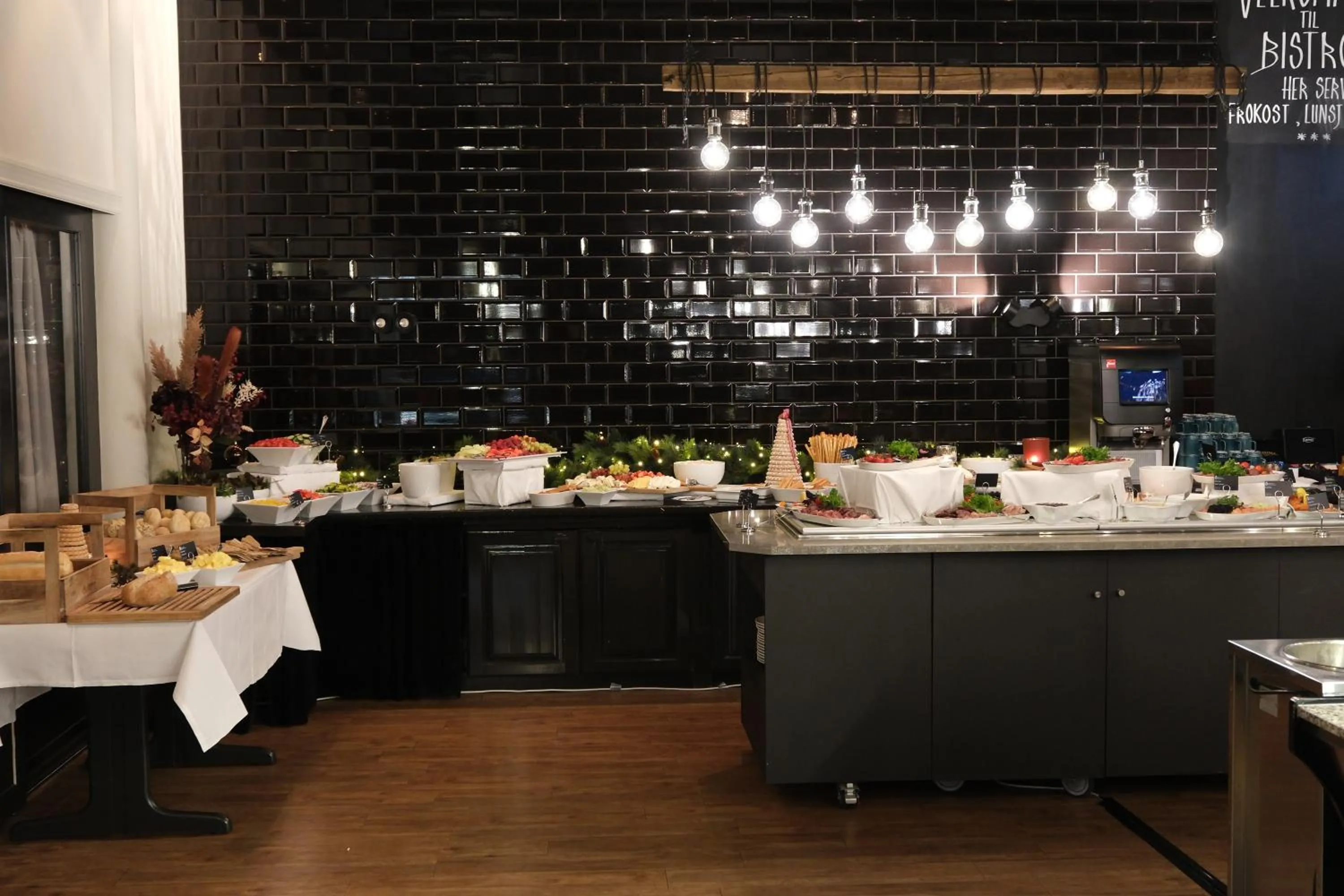 Restaurant/places to eat in Ørland Kysthotell