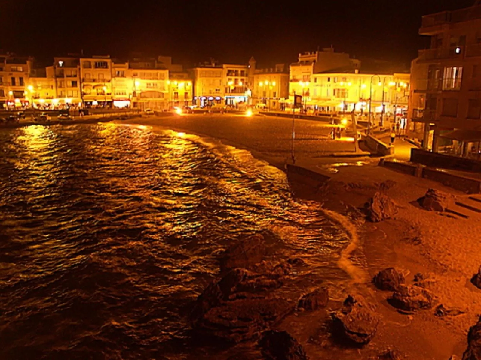 Landmark view in Front Mar 406