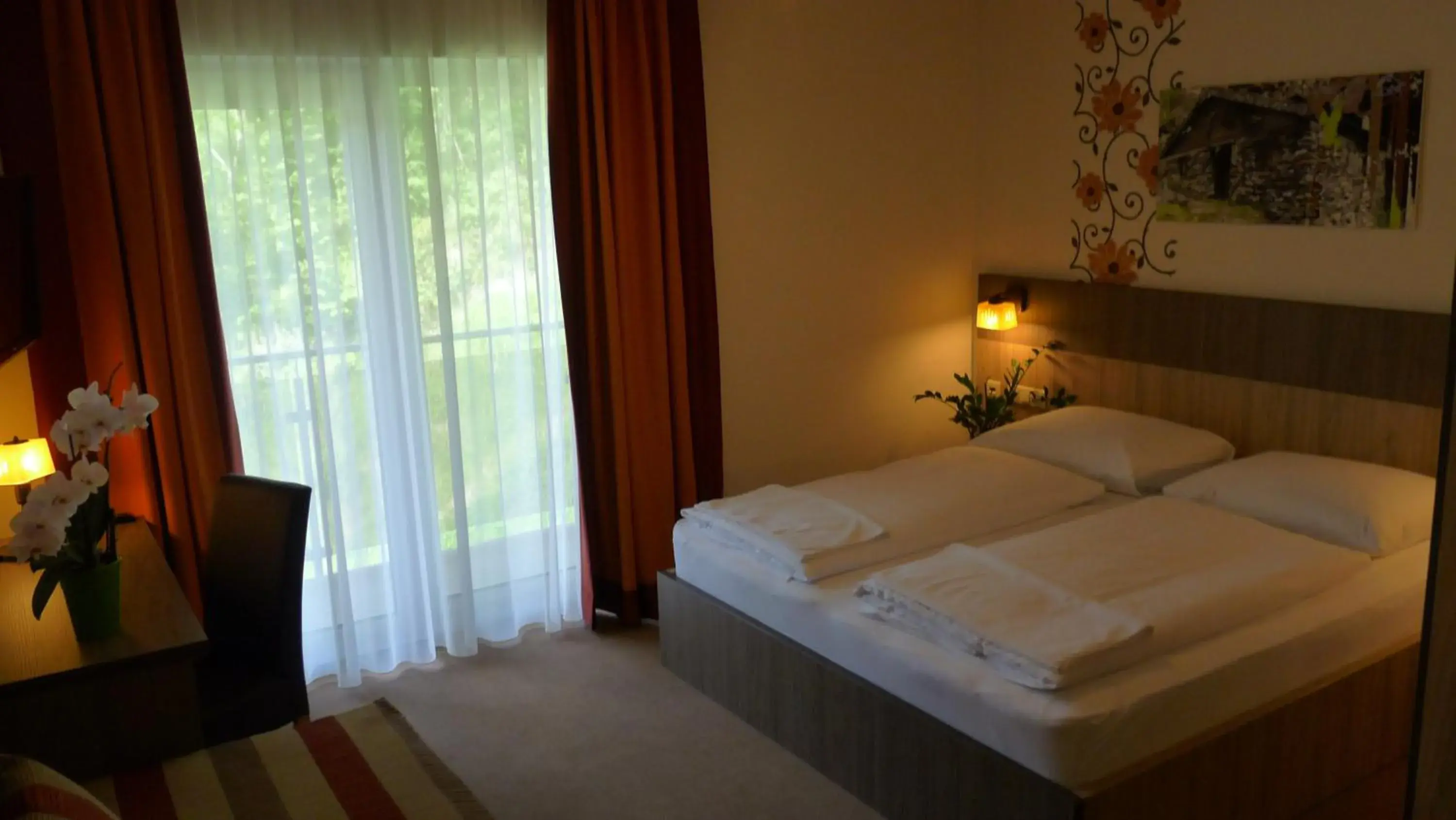 Standard Triple Room with Balcony in Hotel Alta Vista Standard Triple Room with Balcony in Hotel Alta Vista