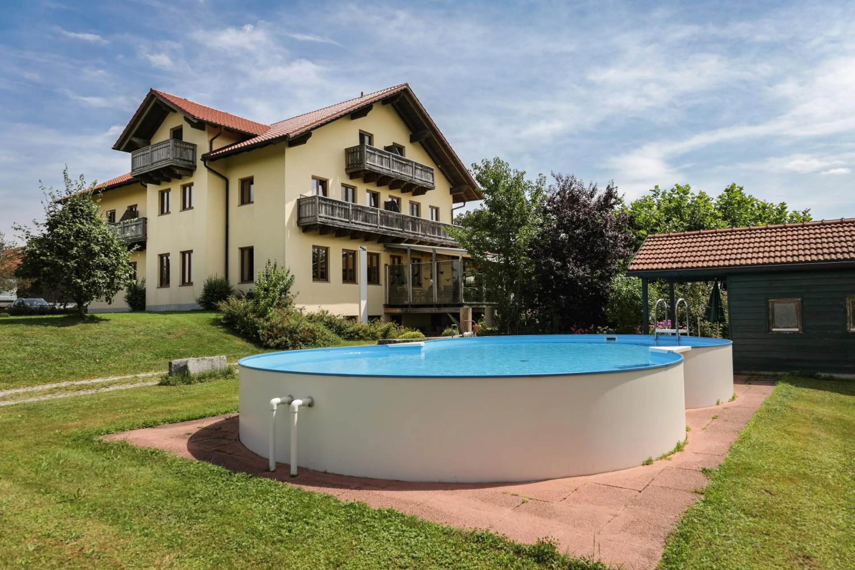 Swimming pool in Schätzlhof OHG