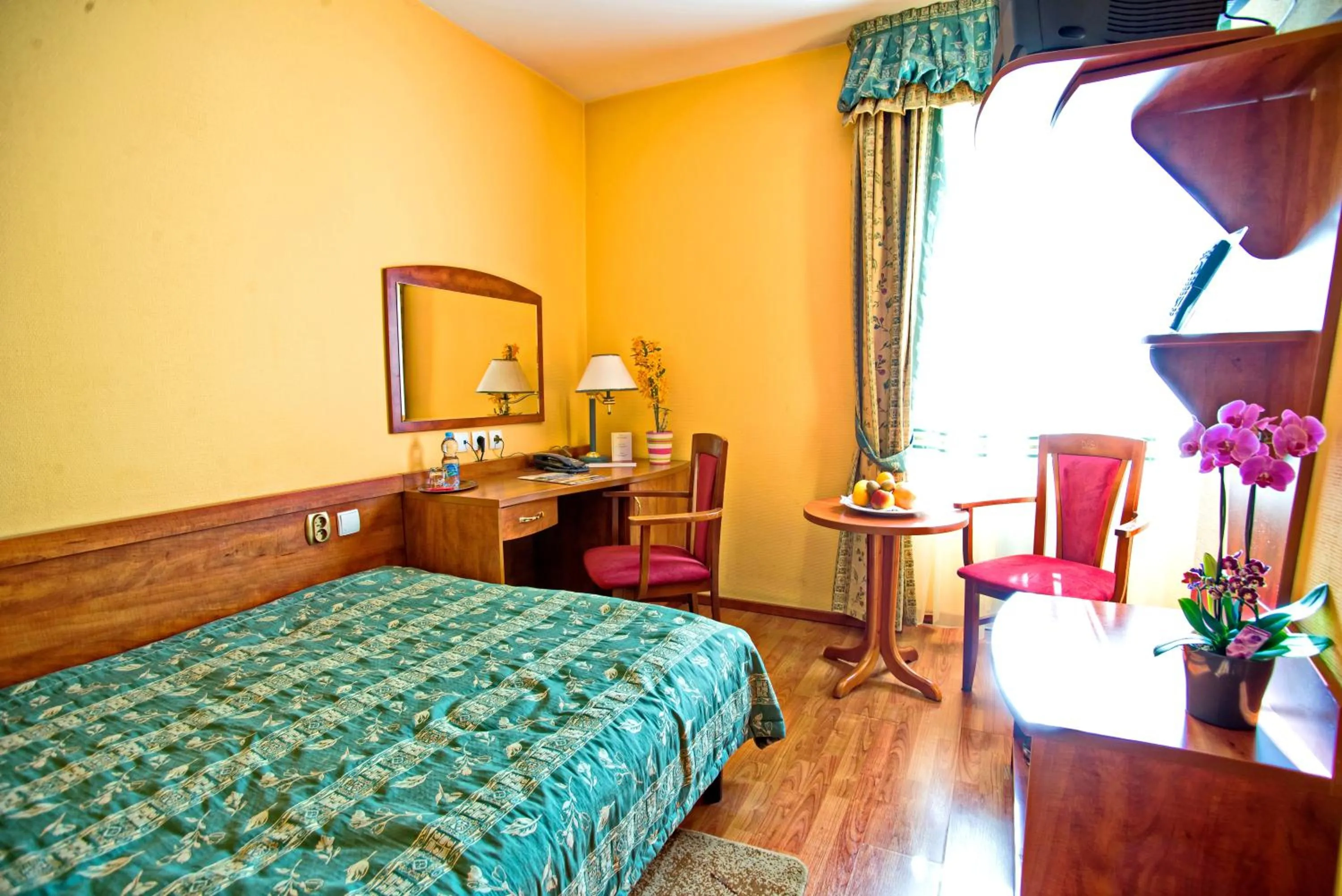 Bedroom, Bed in Hotel Pietrak