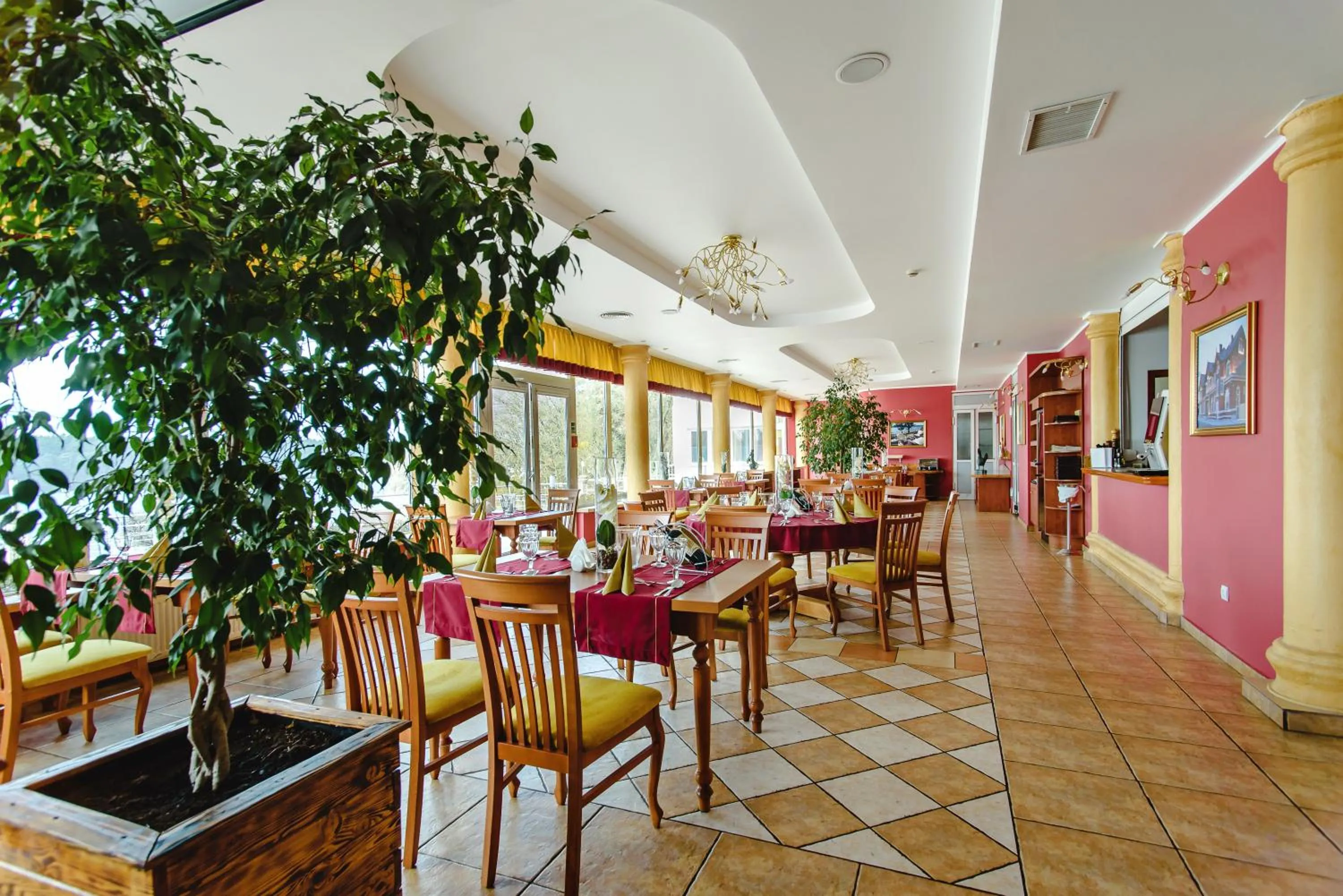 Restaurant/places to eat in Hotel Pietrak