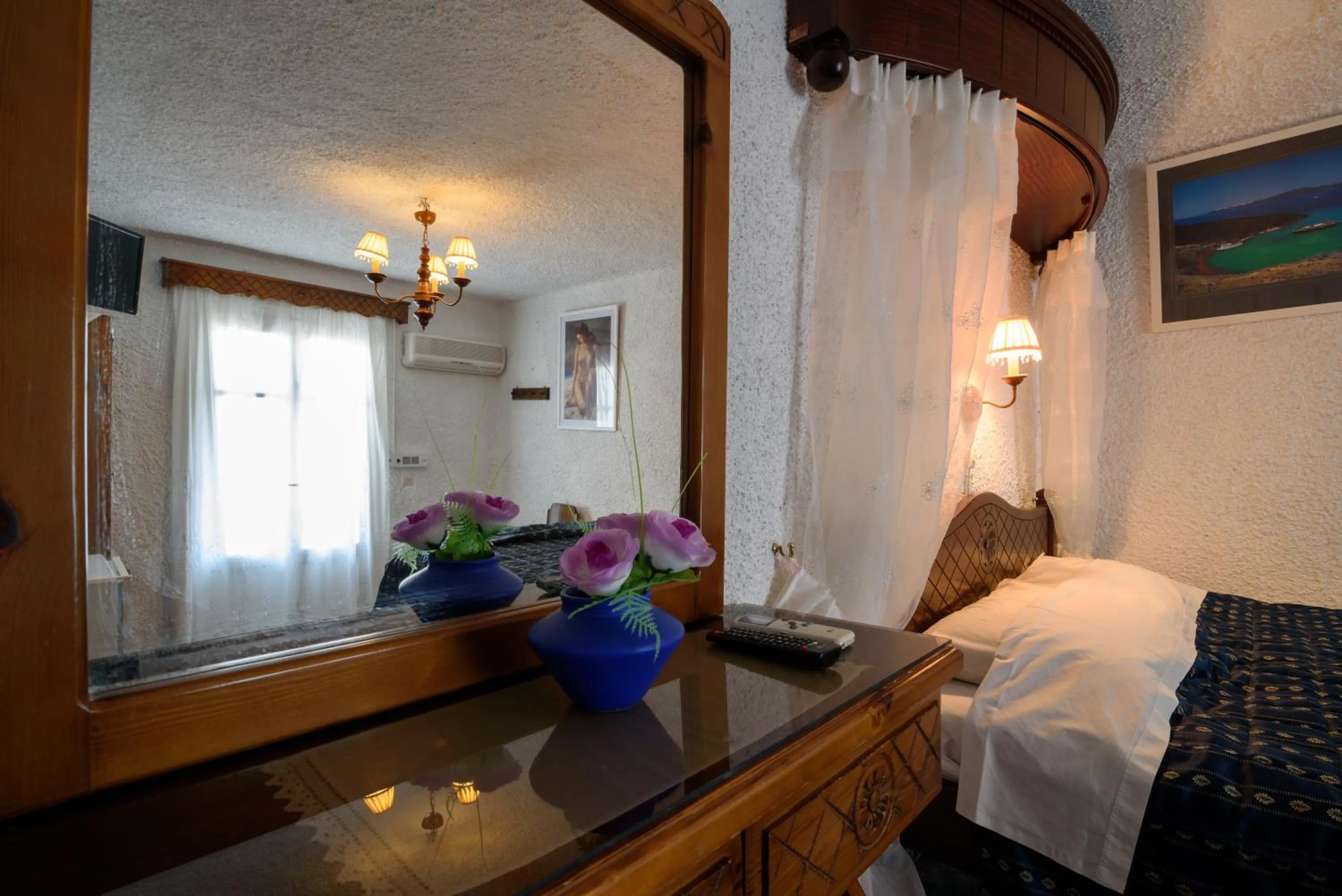 Bed in Hotel Porto Perissa