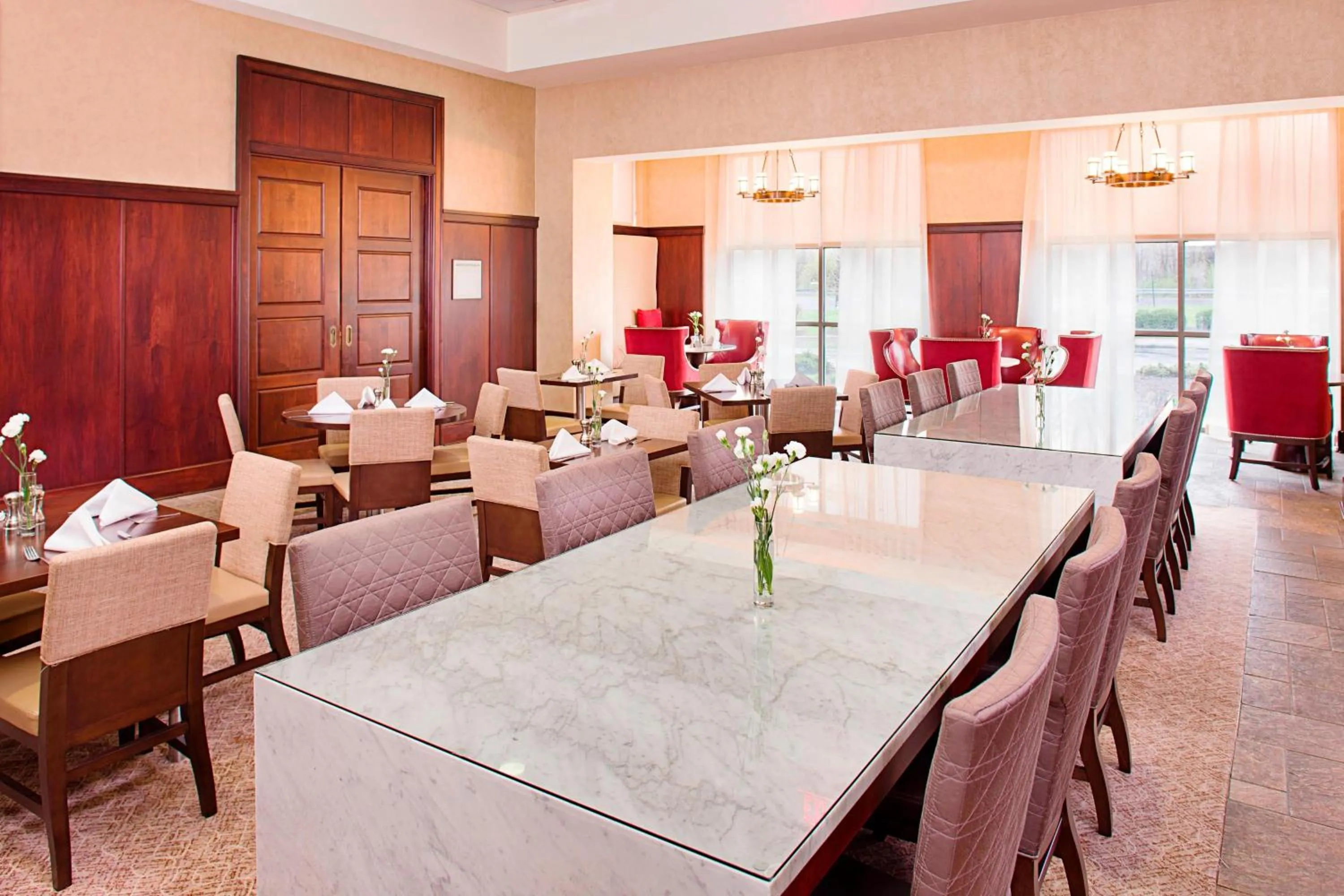 Restaurant/places to eat in Sheraton Rockville