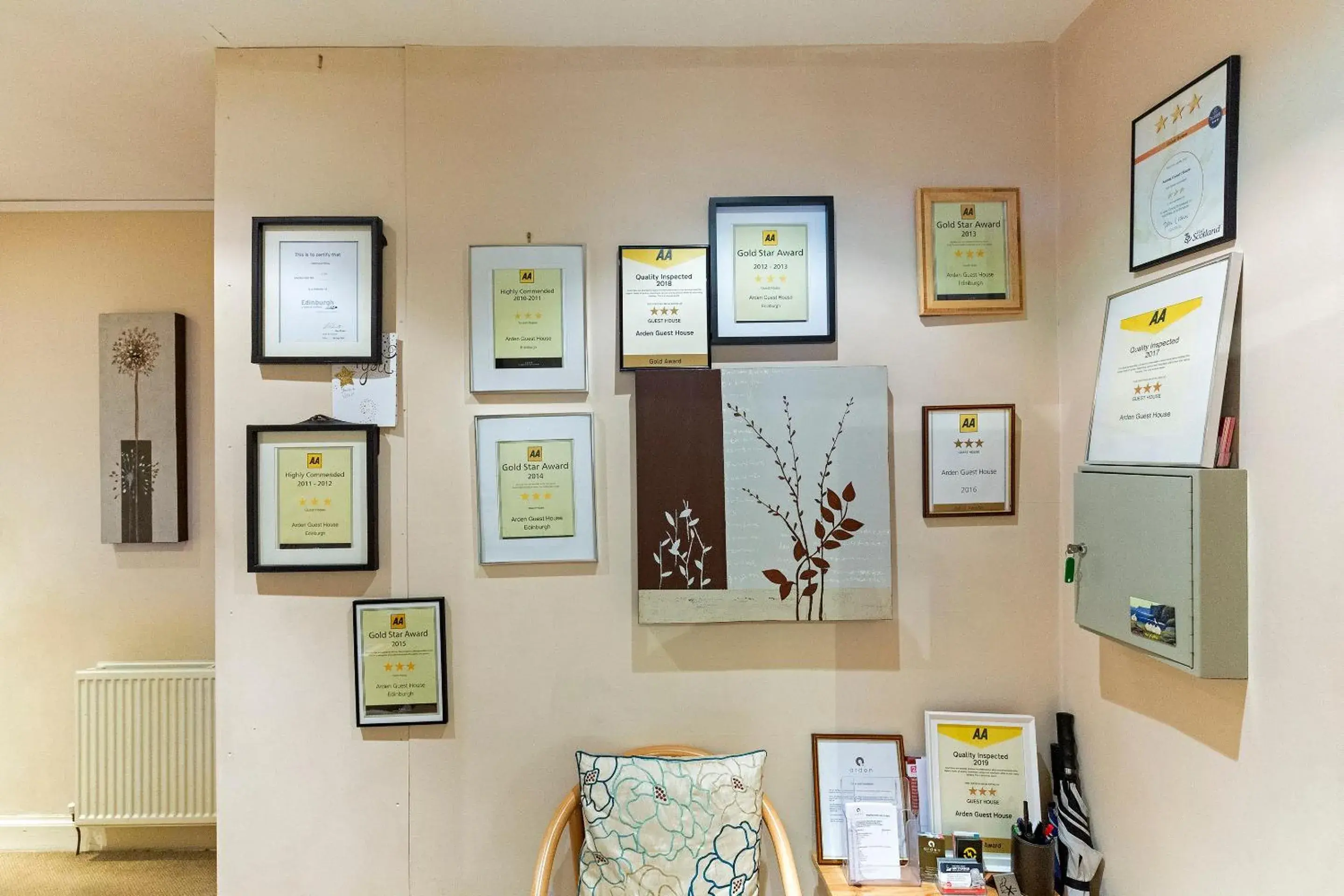 Lobby or reception in Arden Guest House, Craigmillar Castle Edinburgh Lobby or reception in Arden Guest House, Craigmillar Castle Edinburgh