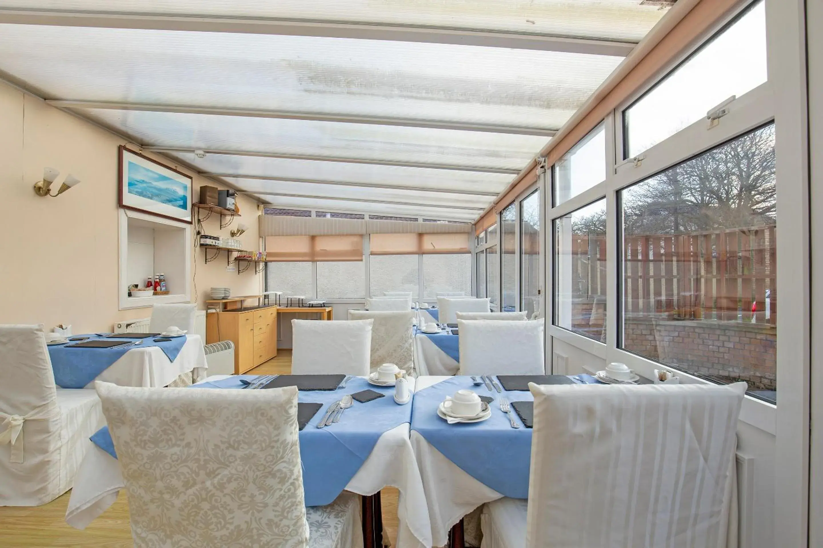 Restaurant/places to eat in Arden Guest House, Craigmillar Castle Edinburgh Restaurant/places to eat in Arden Guest House, Craigmillar Castle Edinburgh