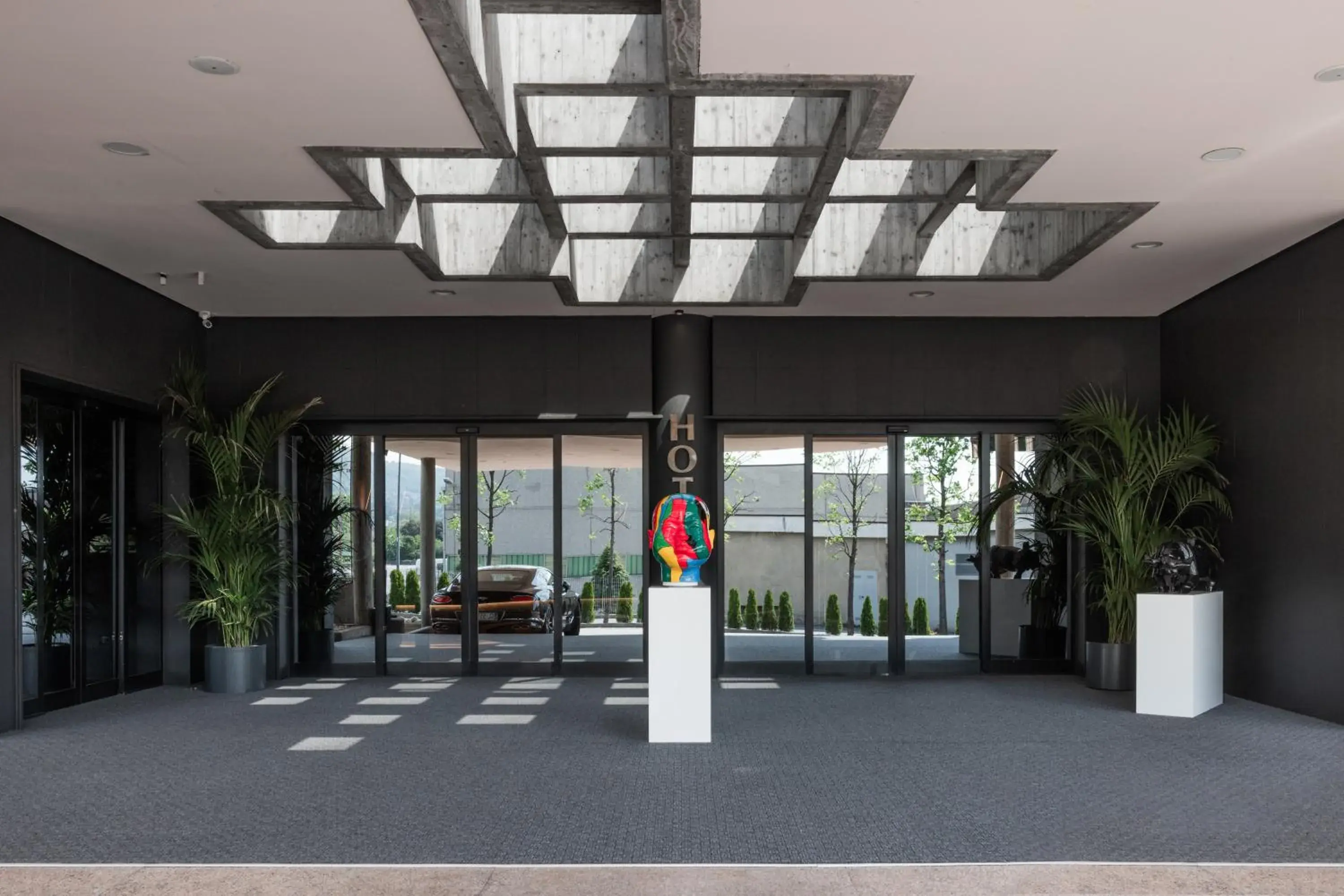 Property building in Hotel Leonardo da Vinci Property building in Hotel Leonardo da Vinci