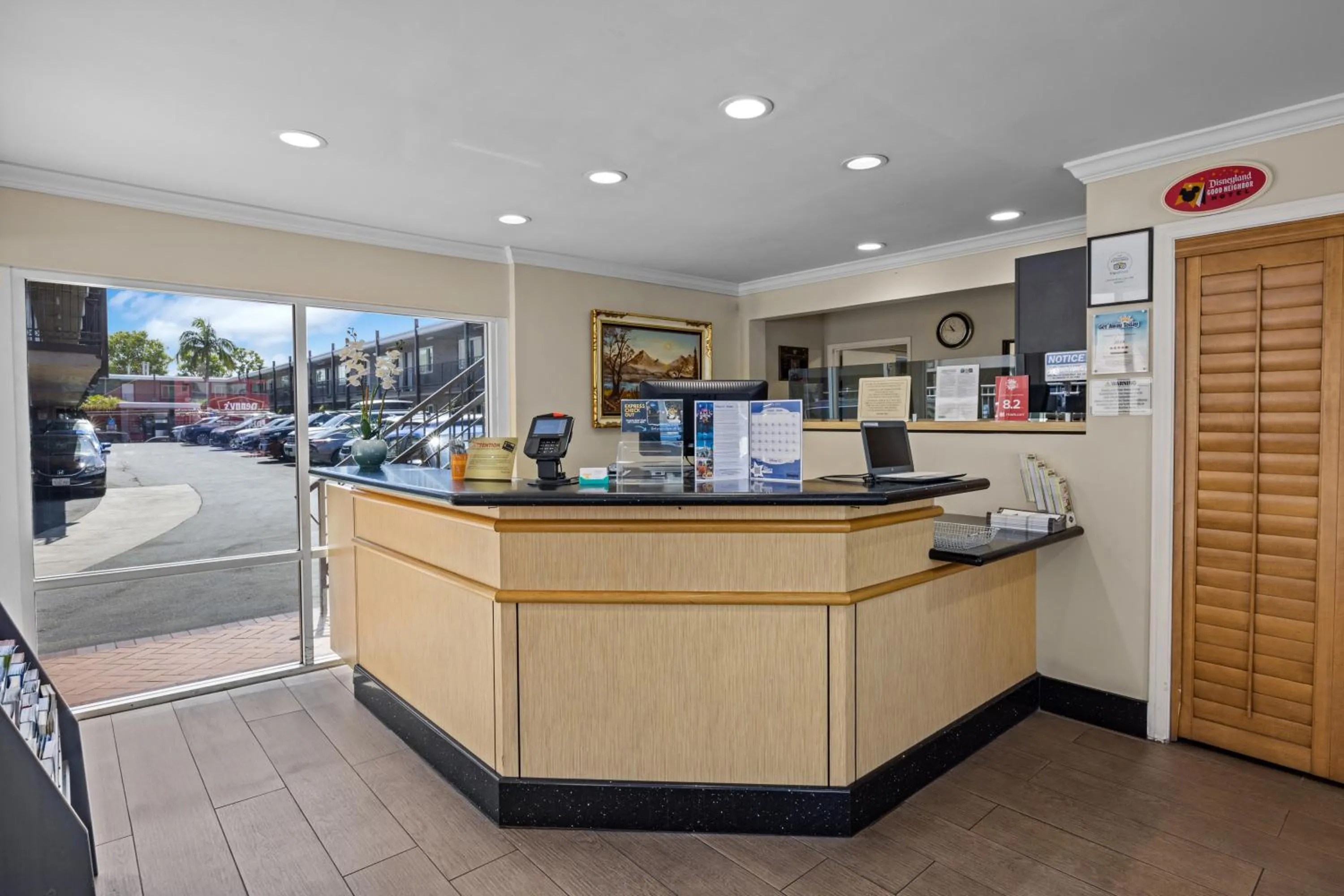 Lobby or reception in Del Sol Inn Anaheim
