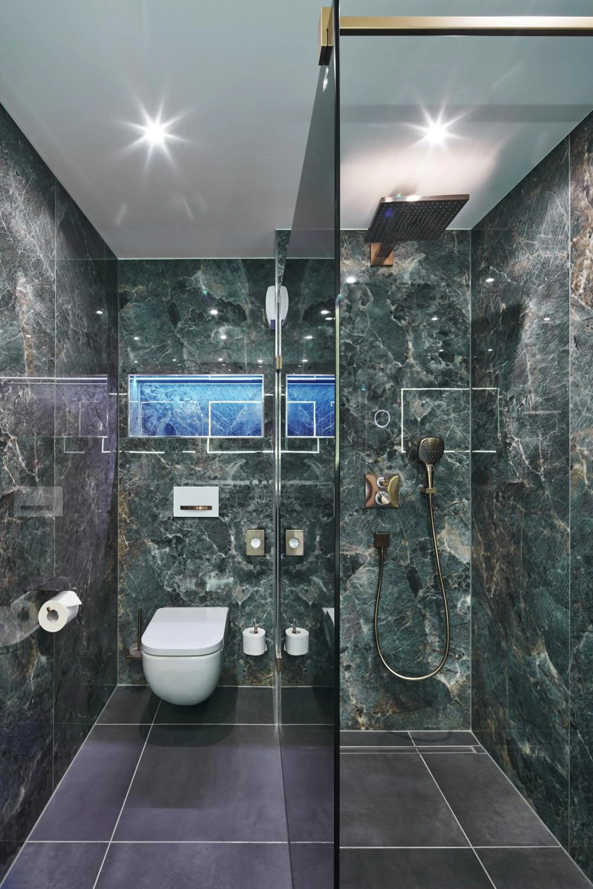 Bathroom in Bio-Seehotel Zeulenroda