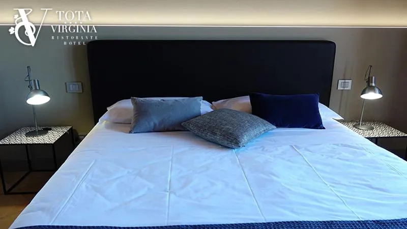 Bed in Tota Virginia Antico Podere