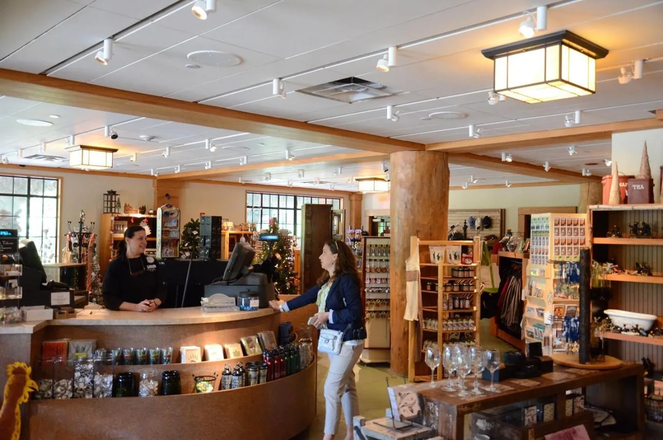 On-site shops in Overlook Lodge and Stone Cottages at Bear Mountain
