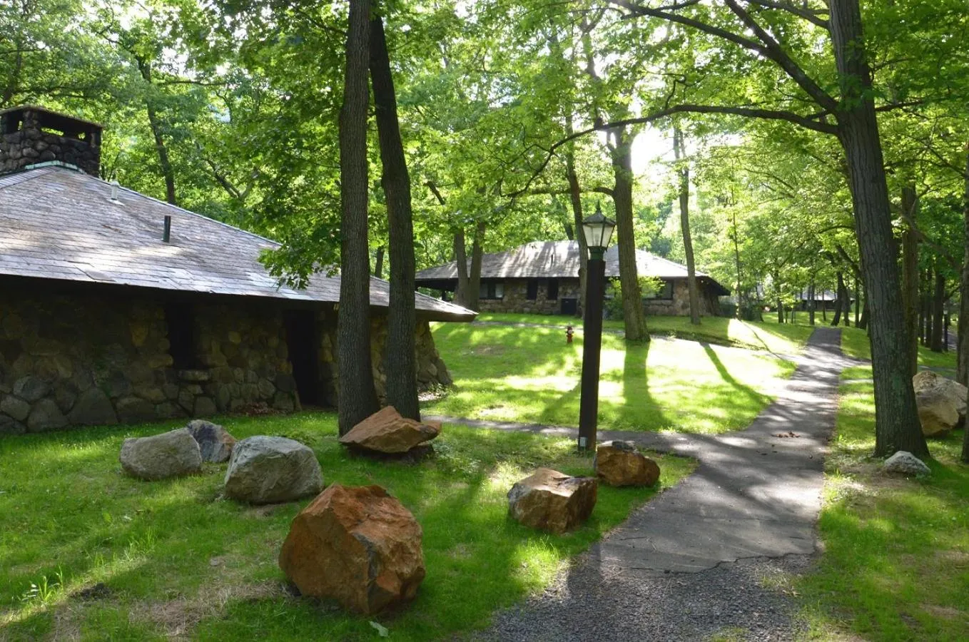 Facade/entrance in Overlook Lodge and Stone Cottages at Bear Mountain