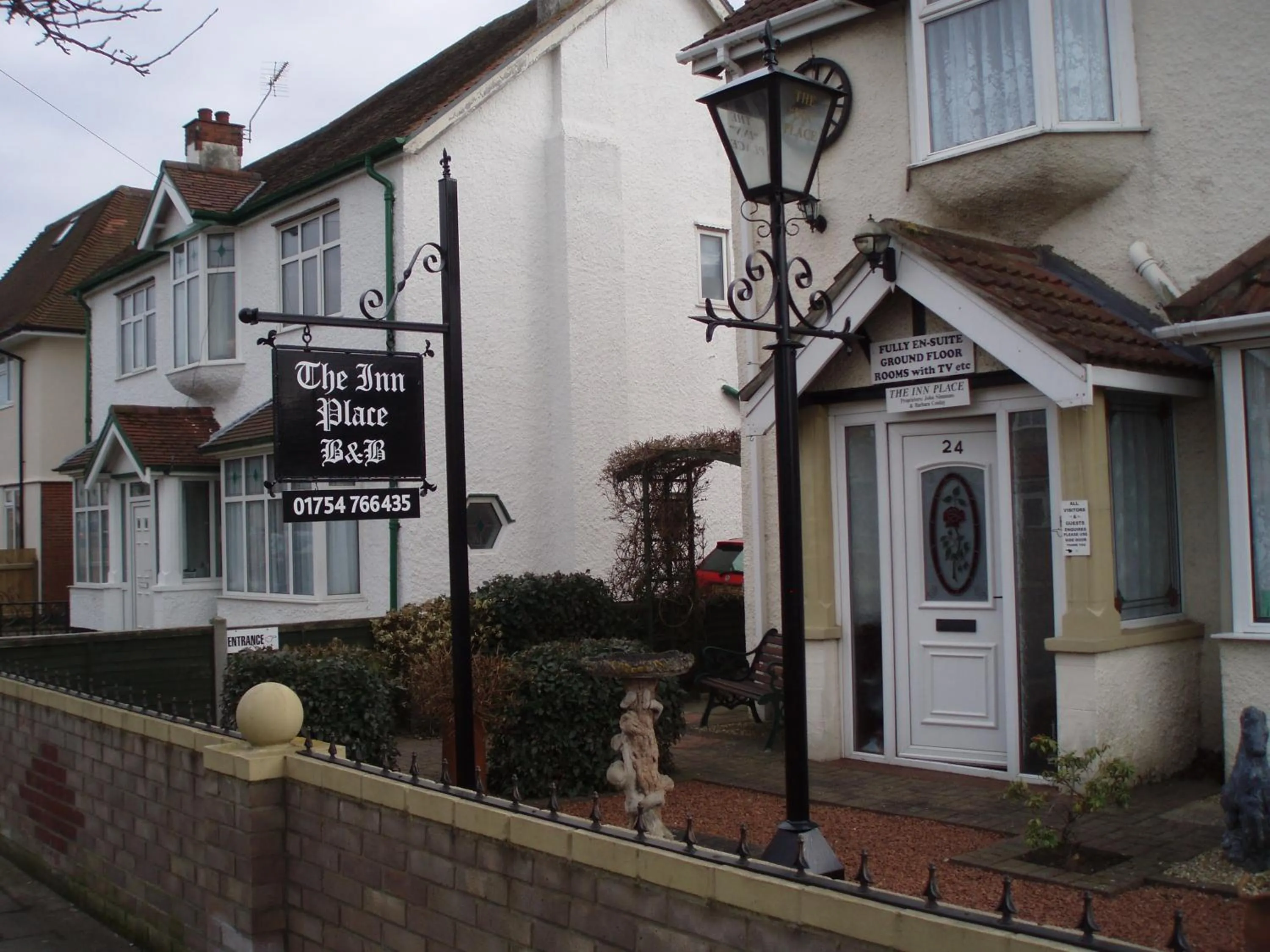 Facade/entrance in The Inn Place