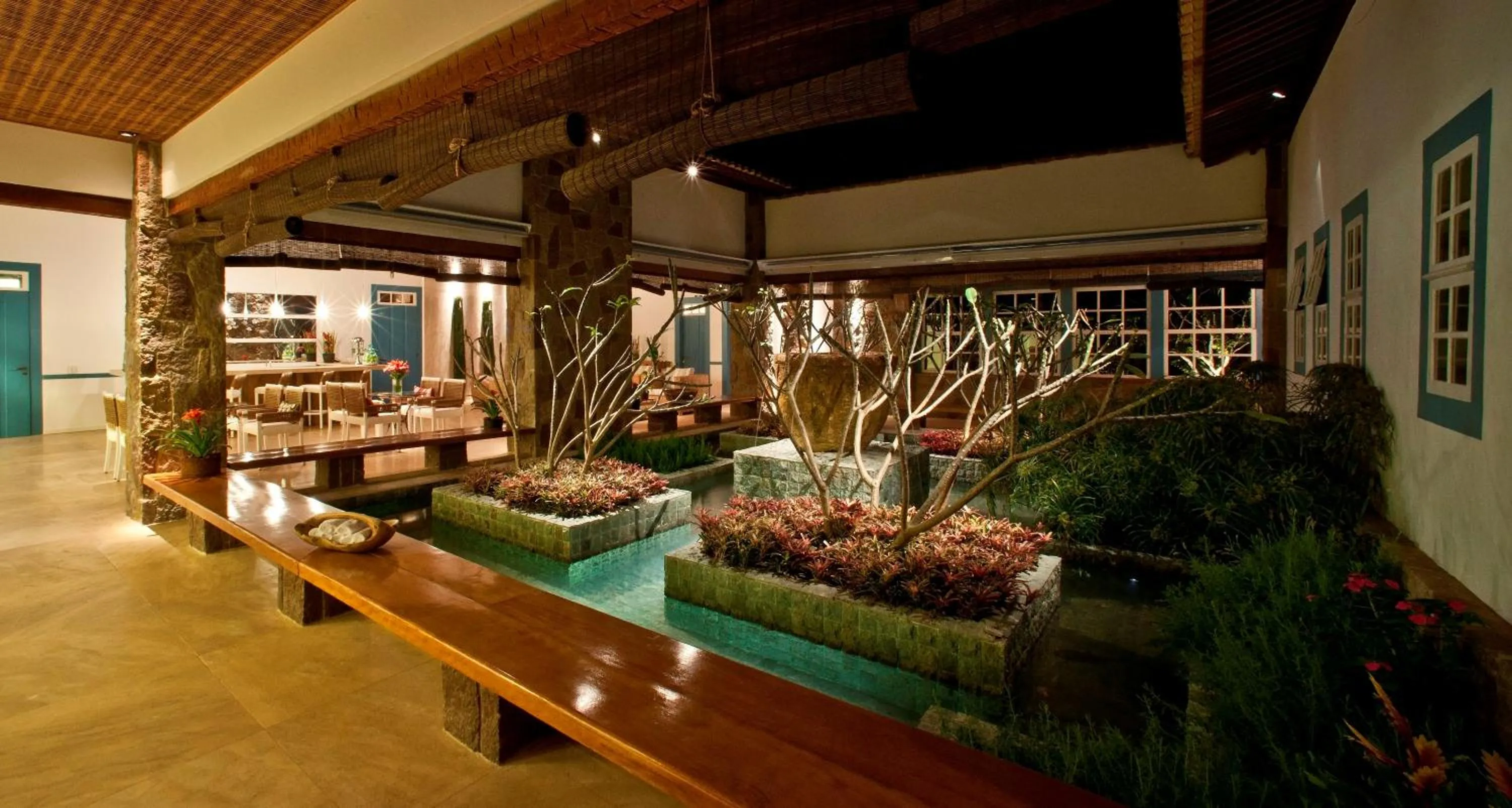 Winter in Lake Vilas Charm Hotel & SPA