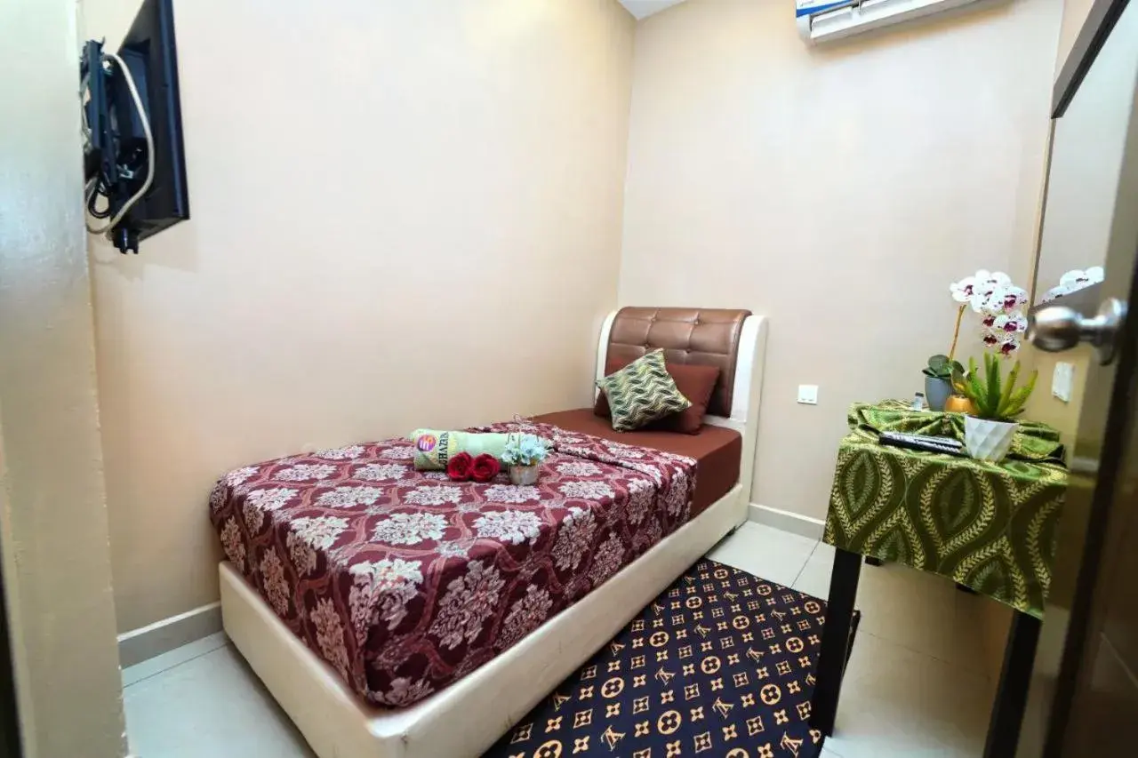 Bed in Ghazrin's Classic Hotel JB Bed in Ghazrin's Classic Hotel JB