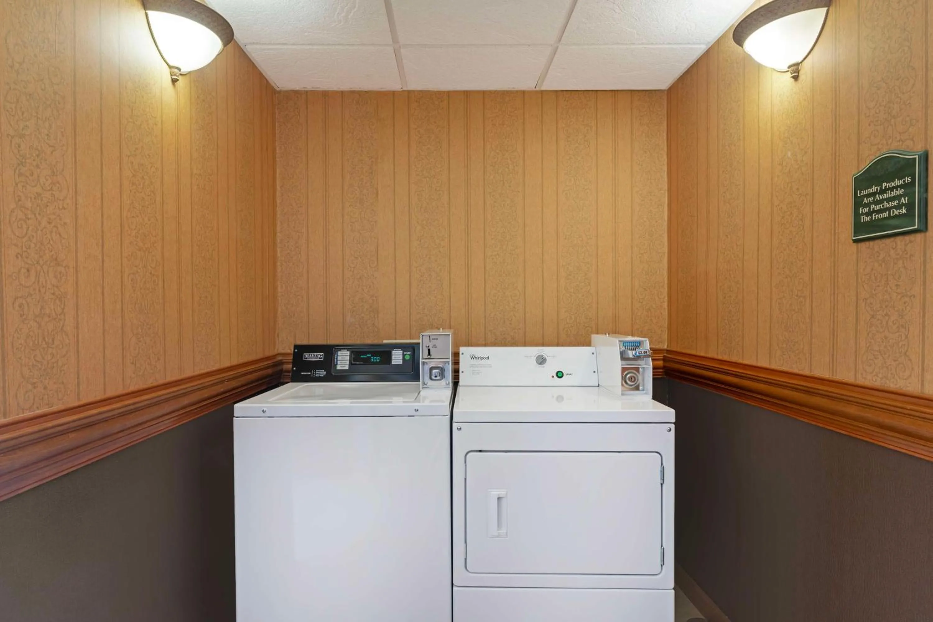 laundry in Best Western Plus Bradbury Inn and Suites