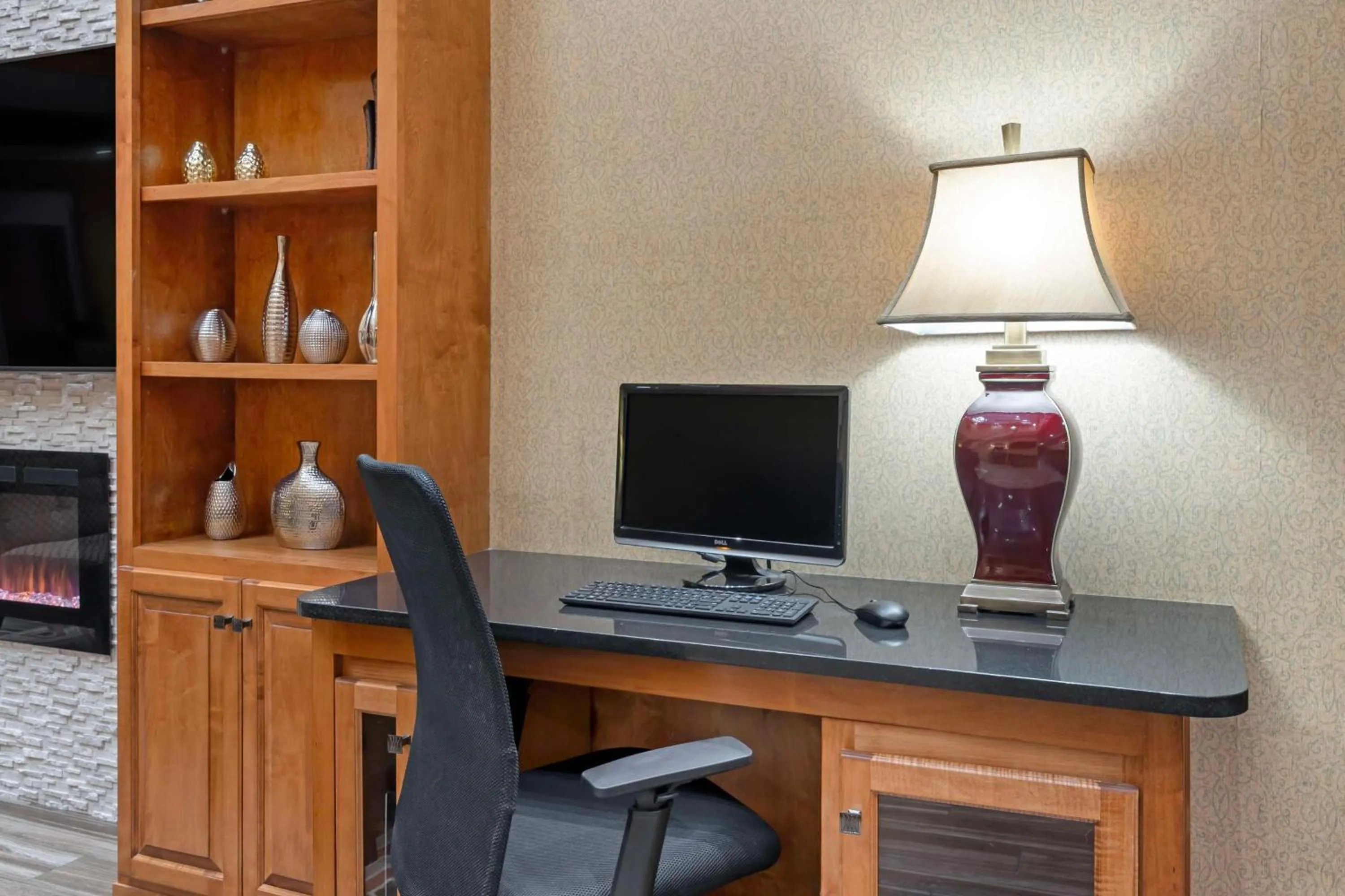 Business facilities in Best Western Plus Bradbury Inn and Suites