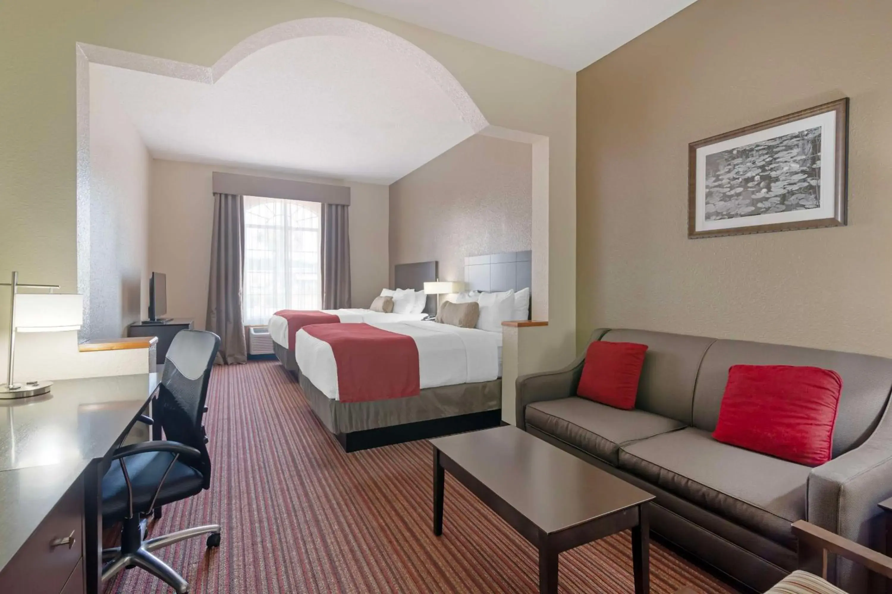 Bedroom, Bed in Best Western Plus Bradbury Inn and Suites Bedroom, Bed in Best Western Plus Bradbury Inn and Suites