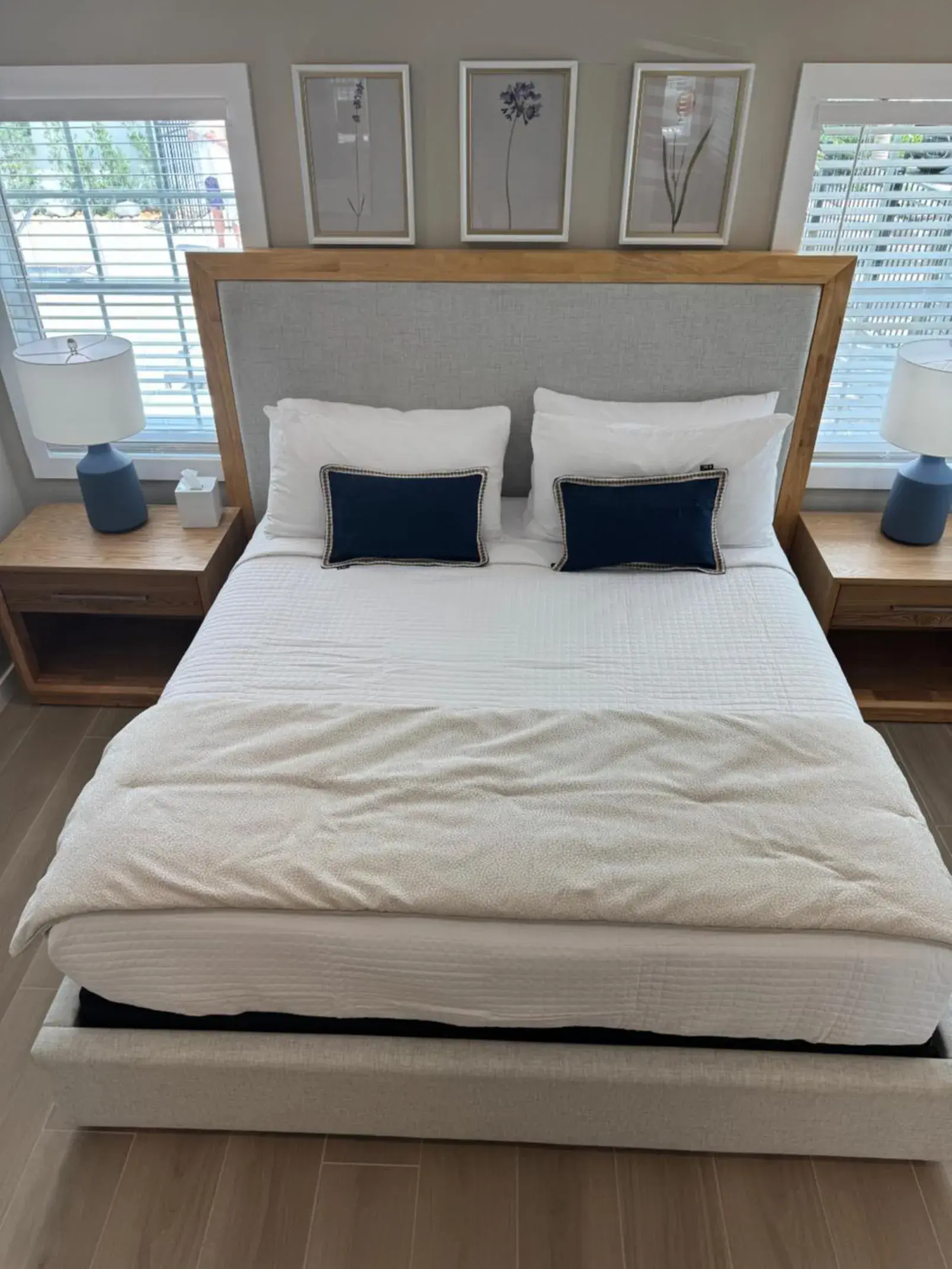 Bed in Haley's at Anna Maria Island Inn Bed in Haley's at Anna Maria Island Inn