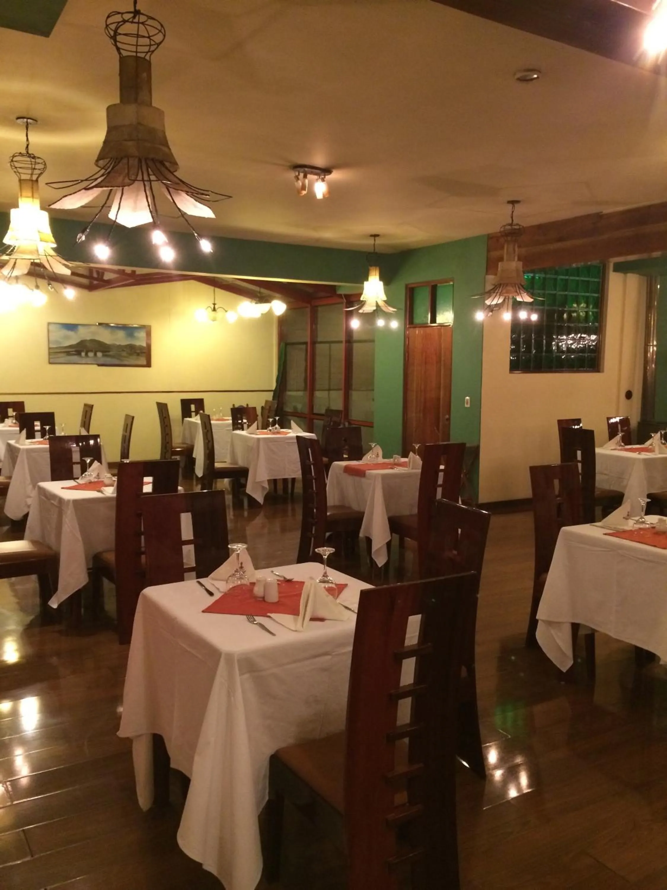 Restaurant/places to eat in Royal Inn Hotel Puno