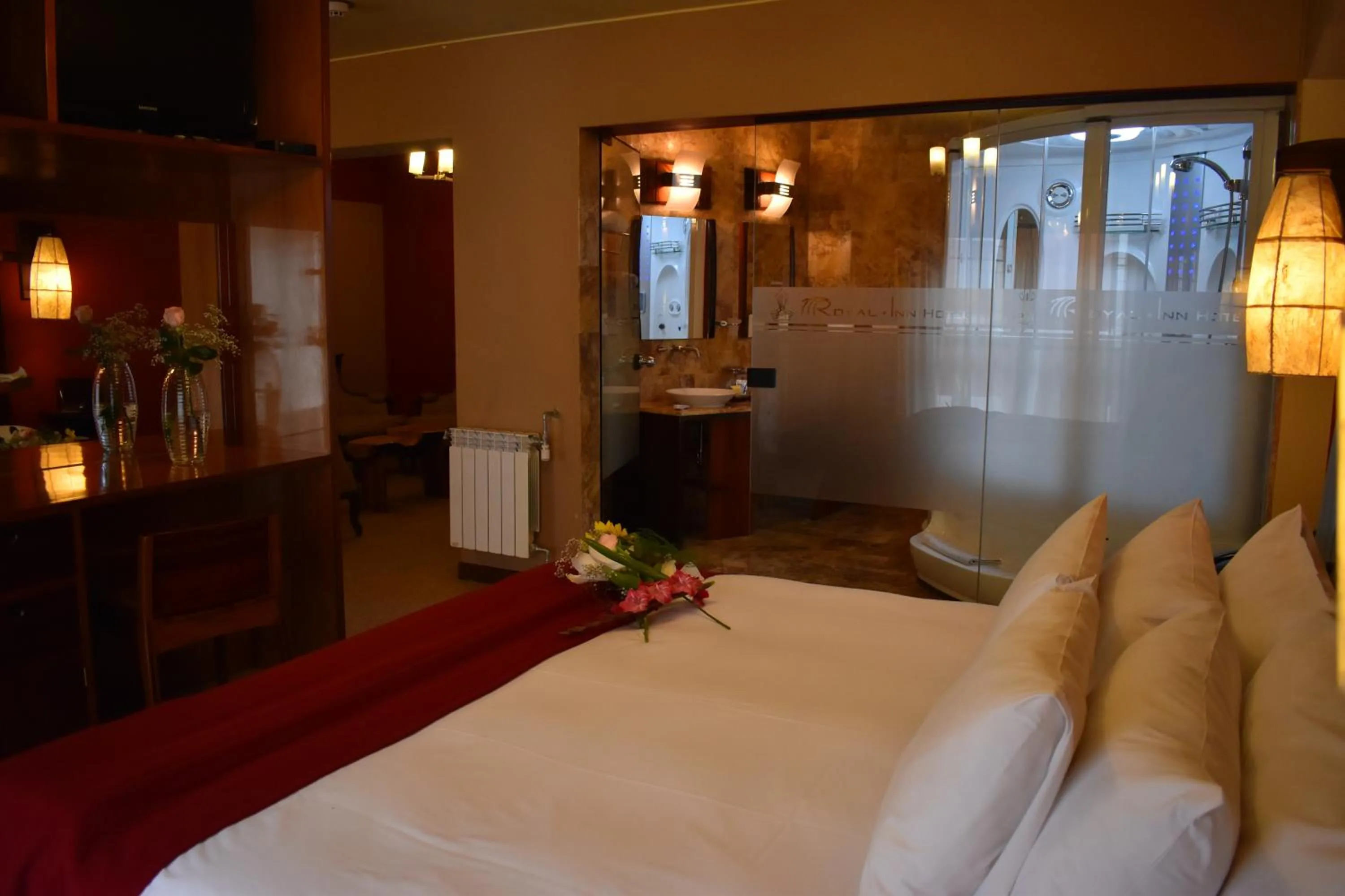 Bed in Royal Inn Hotel Puno