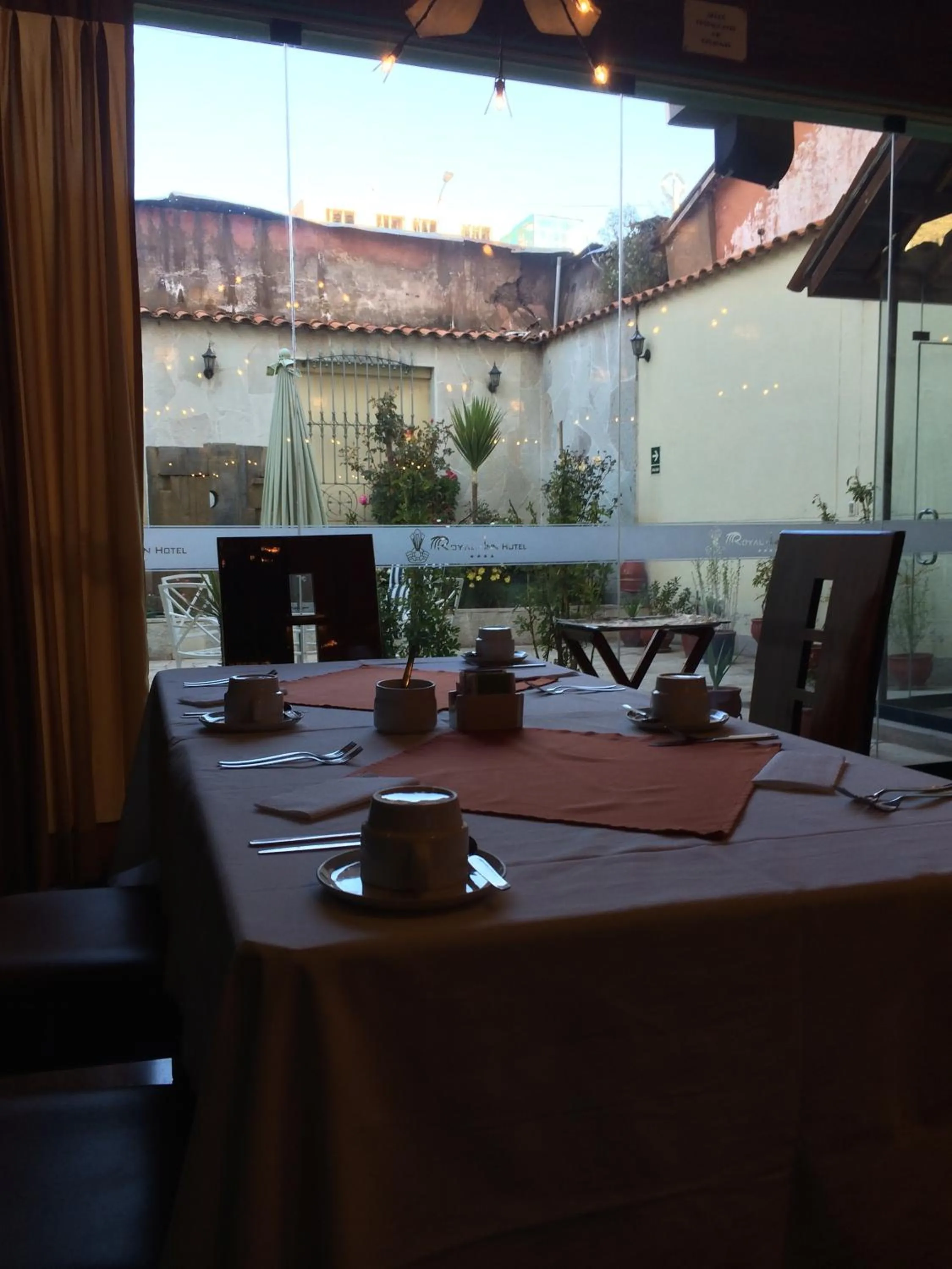 Restaurant/places to eat in Royal Inn Hotel Puno