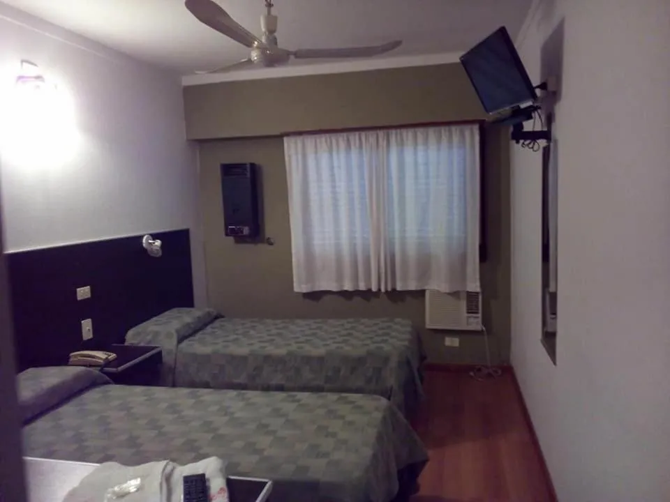 Twin Room in Petit Hotel