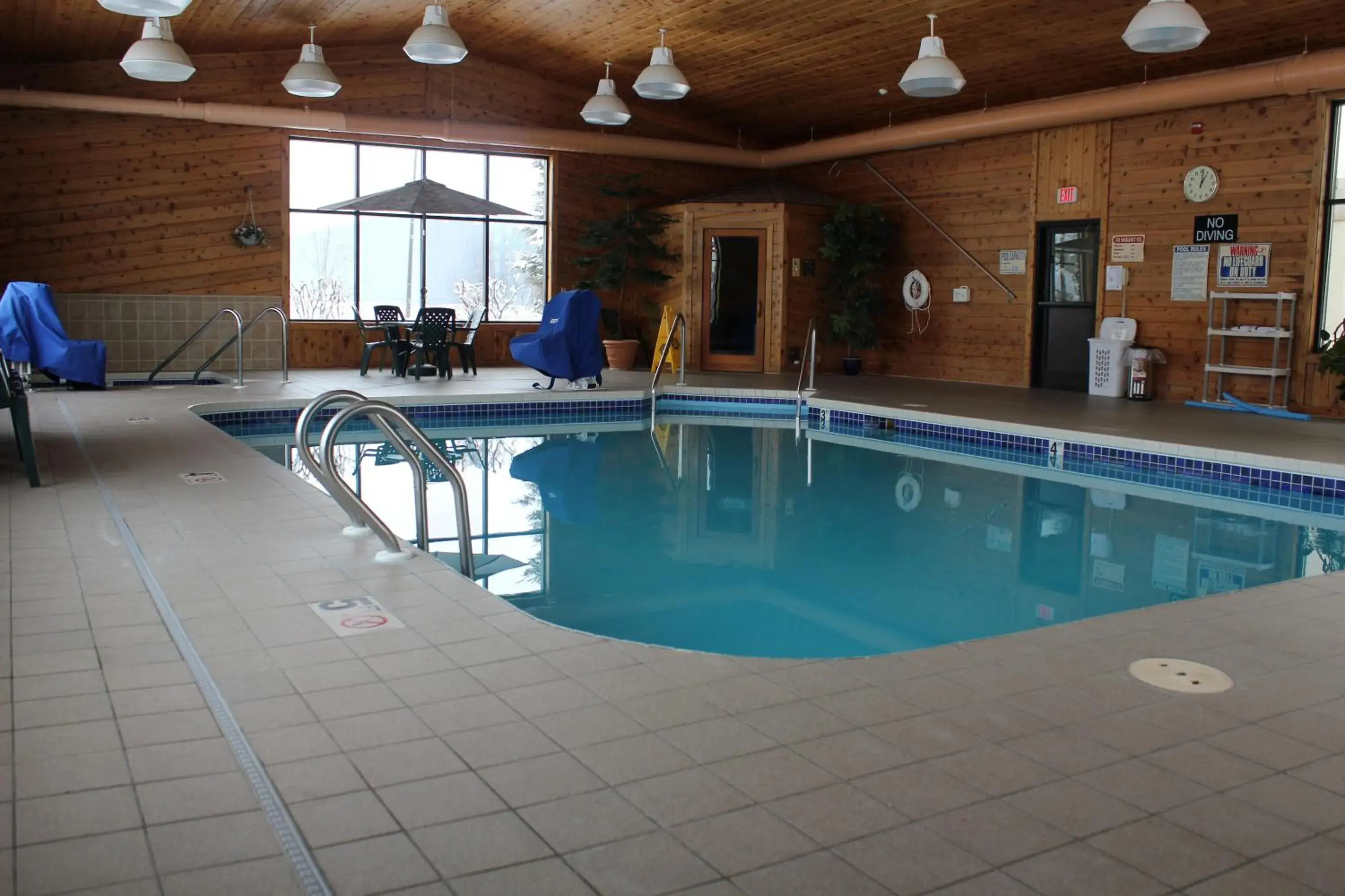 Pool view in Super 8 by Wyndham Antigo Pool view in Super 8 by Wyndham Antigo
