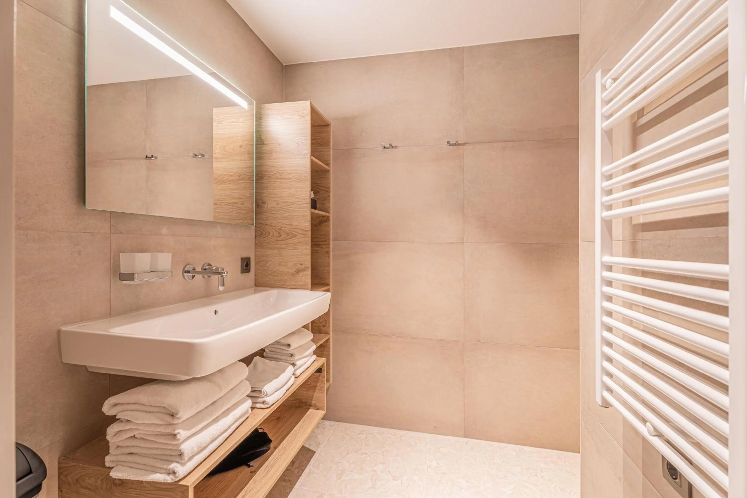 Bathroom in Strandhotel Duinoord