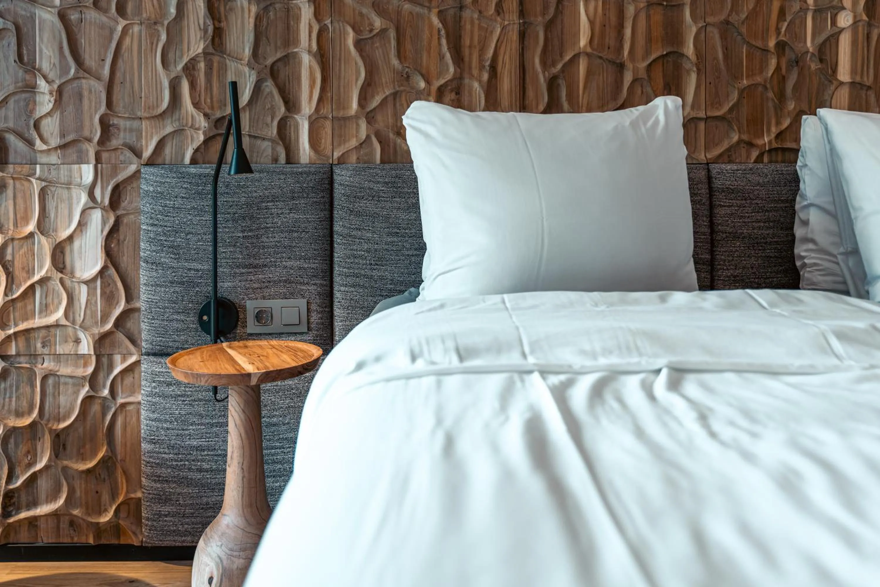 Bed in Strandhotel Duinoord