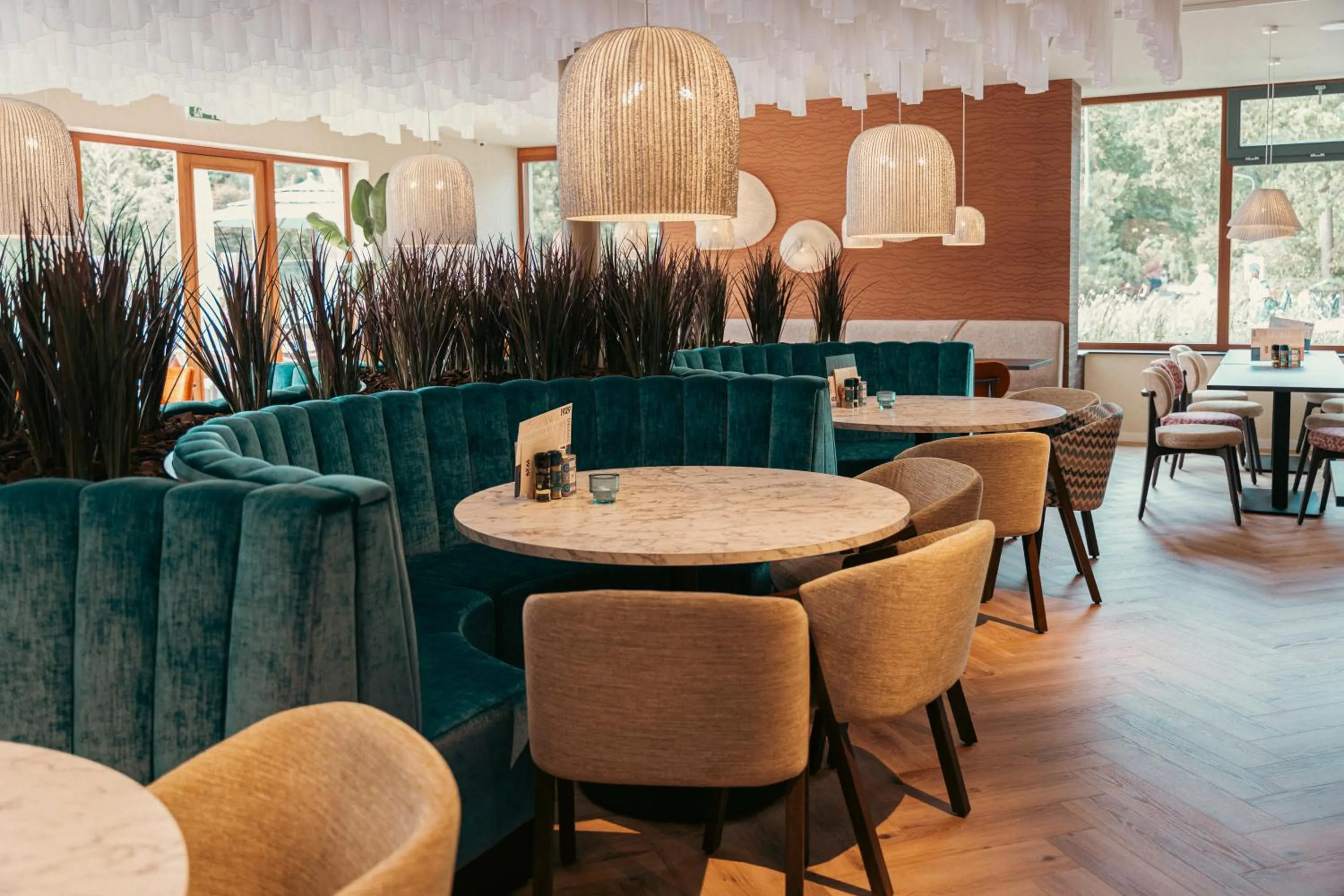 Restaurant/places to eat in Strandhotel Duinoord