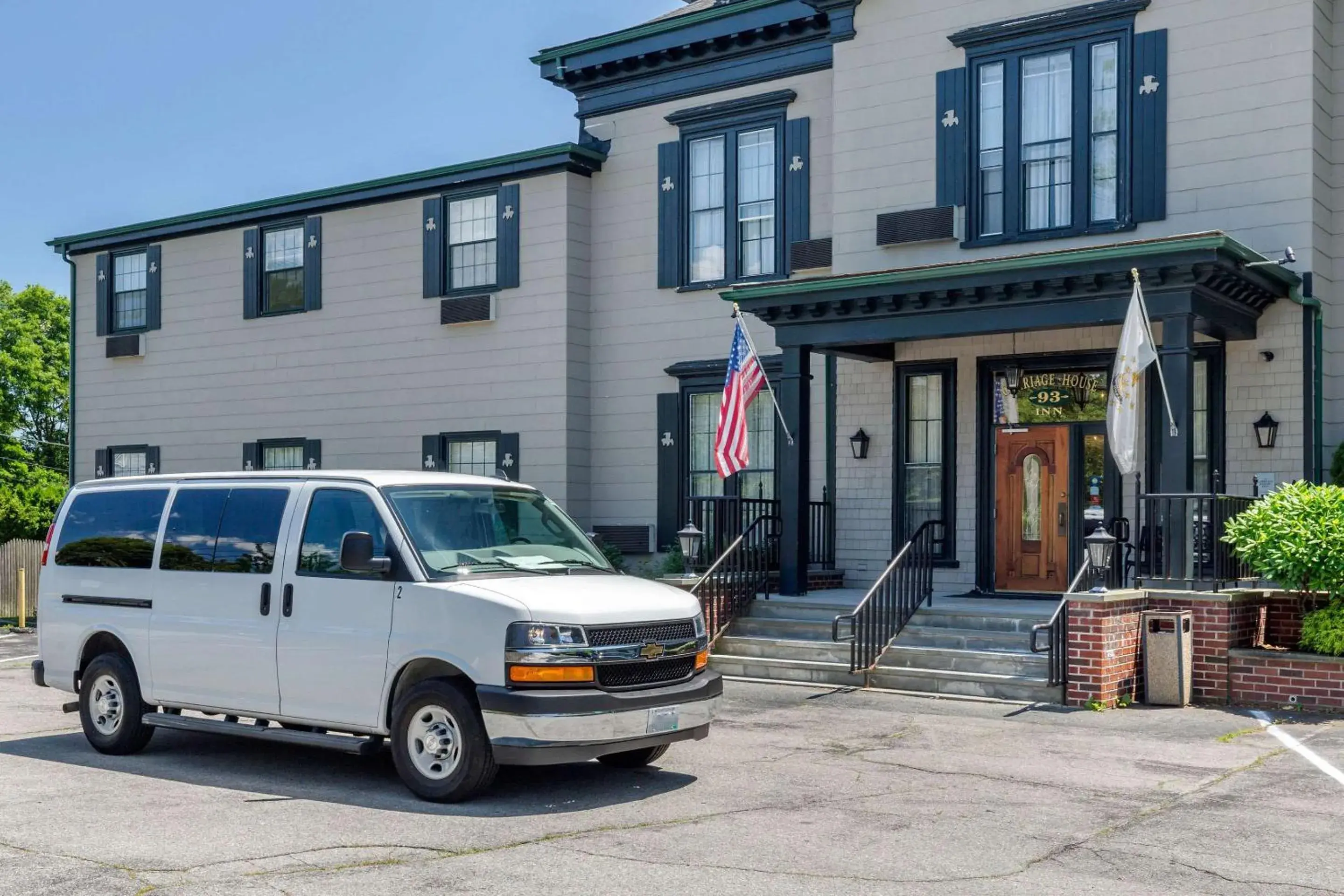 Property building in The Carriage House Inn Newport Property building in The Carriage House Inn Newport