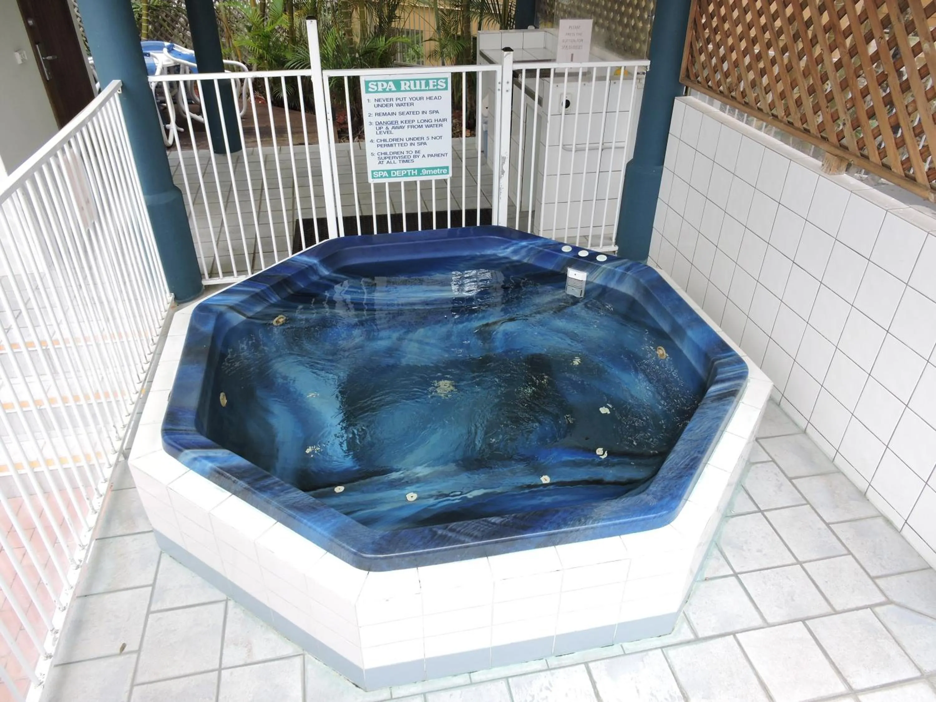 Hot Tub in Santa Anne By The Sea