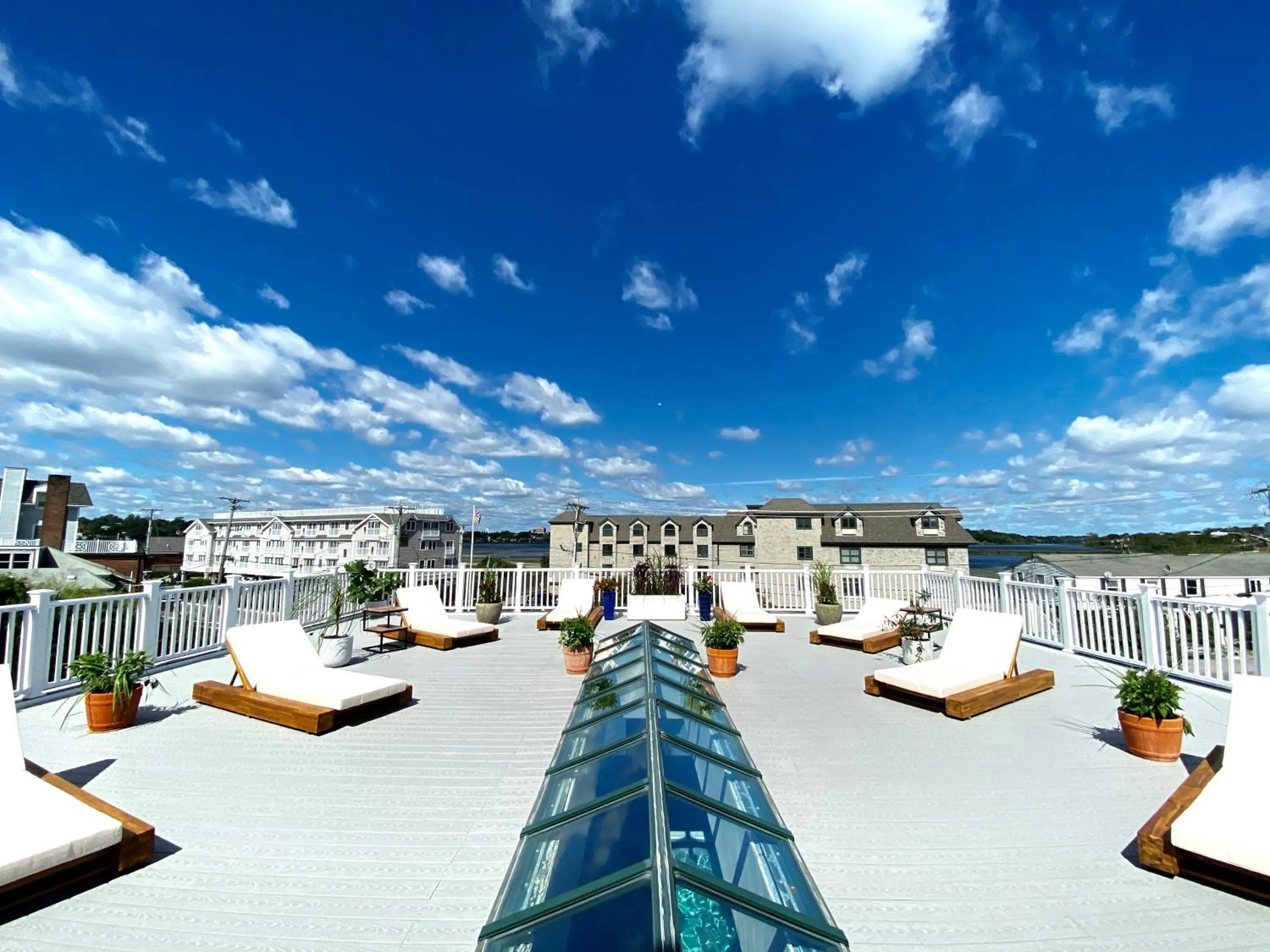 Patio in Atlantic Beach Hotel Newport