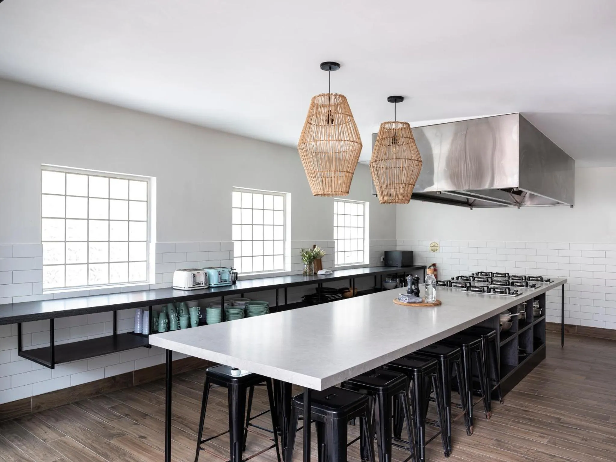 Communal kitchen, Kitchen/Kitchenette in Manly Backpackers