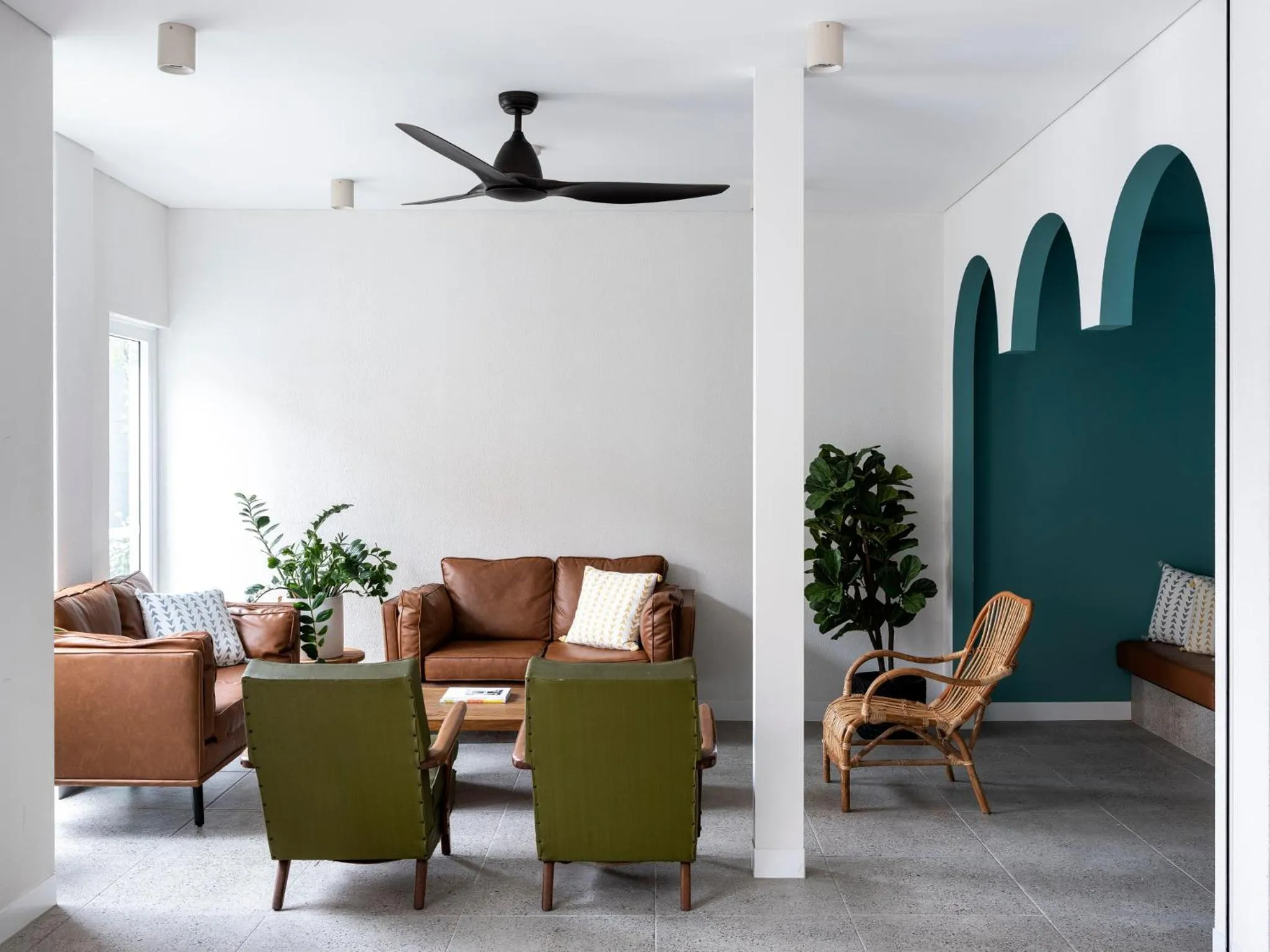 Lobby or reception, Seating Area in Manly Backpackers