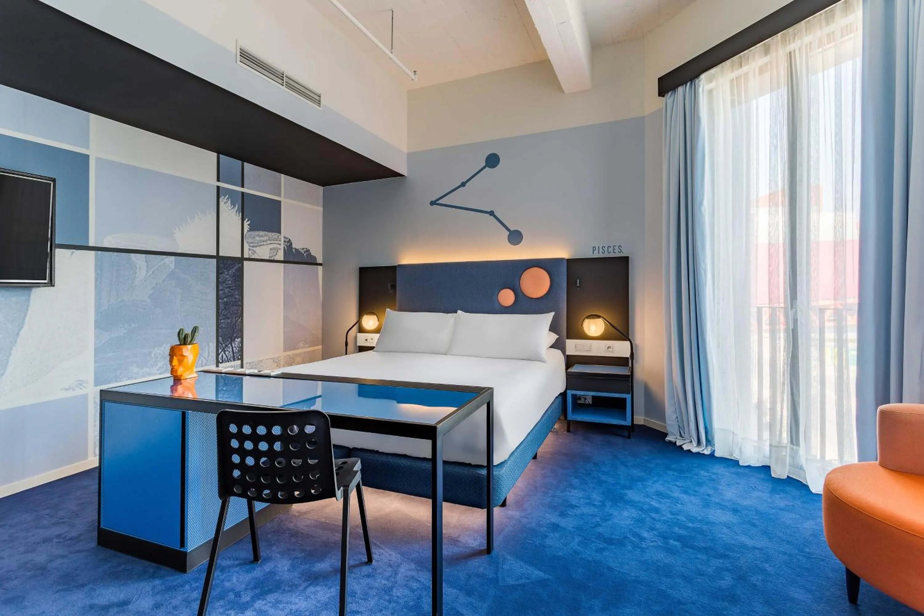 Bed in Room Mate Bruno, Rotterdam