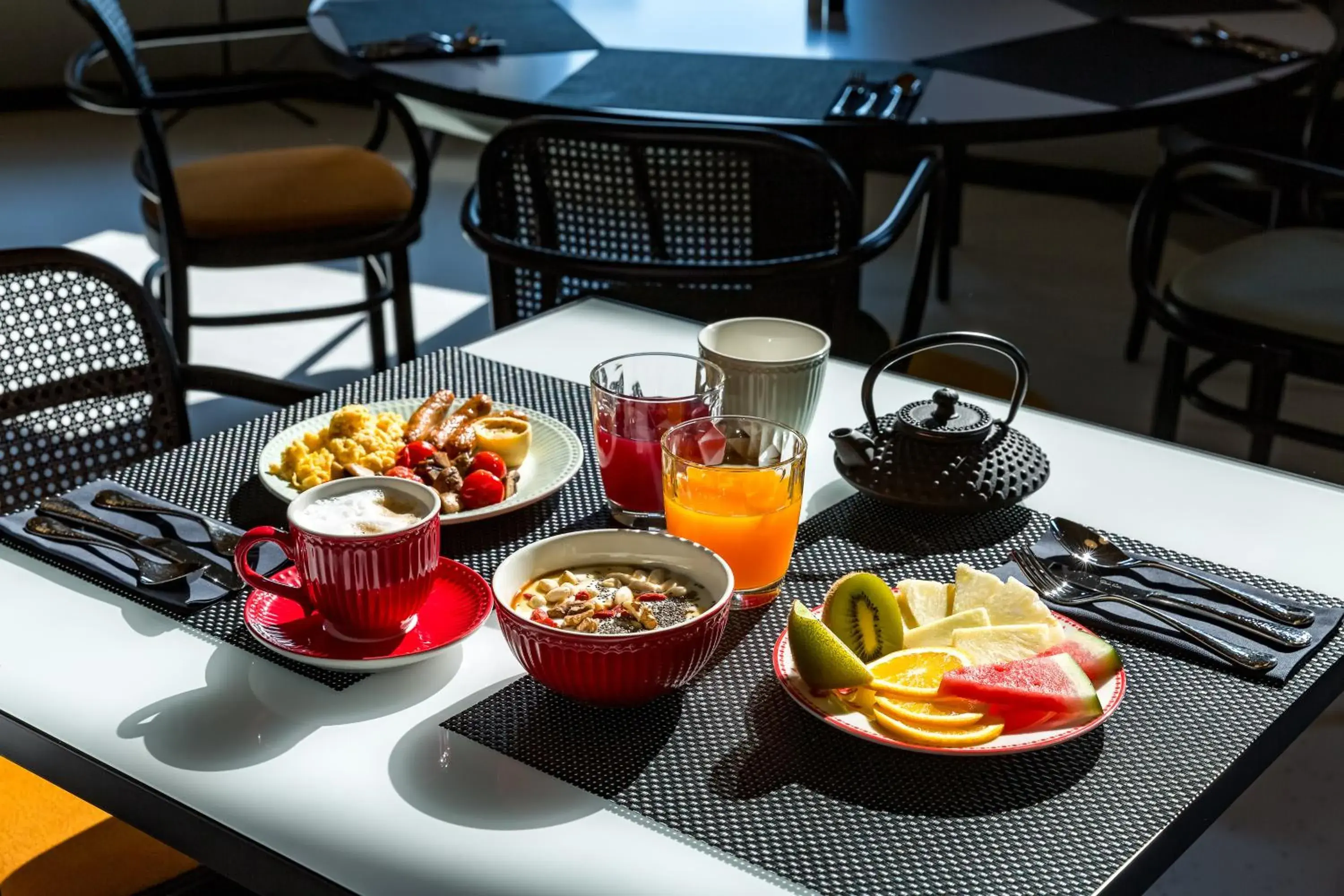 Food and drinks in Room Mate Bruno, Rotterdam Food and drinks in Room Mate Bruno, Rotterdam