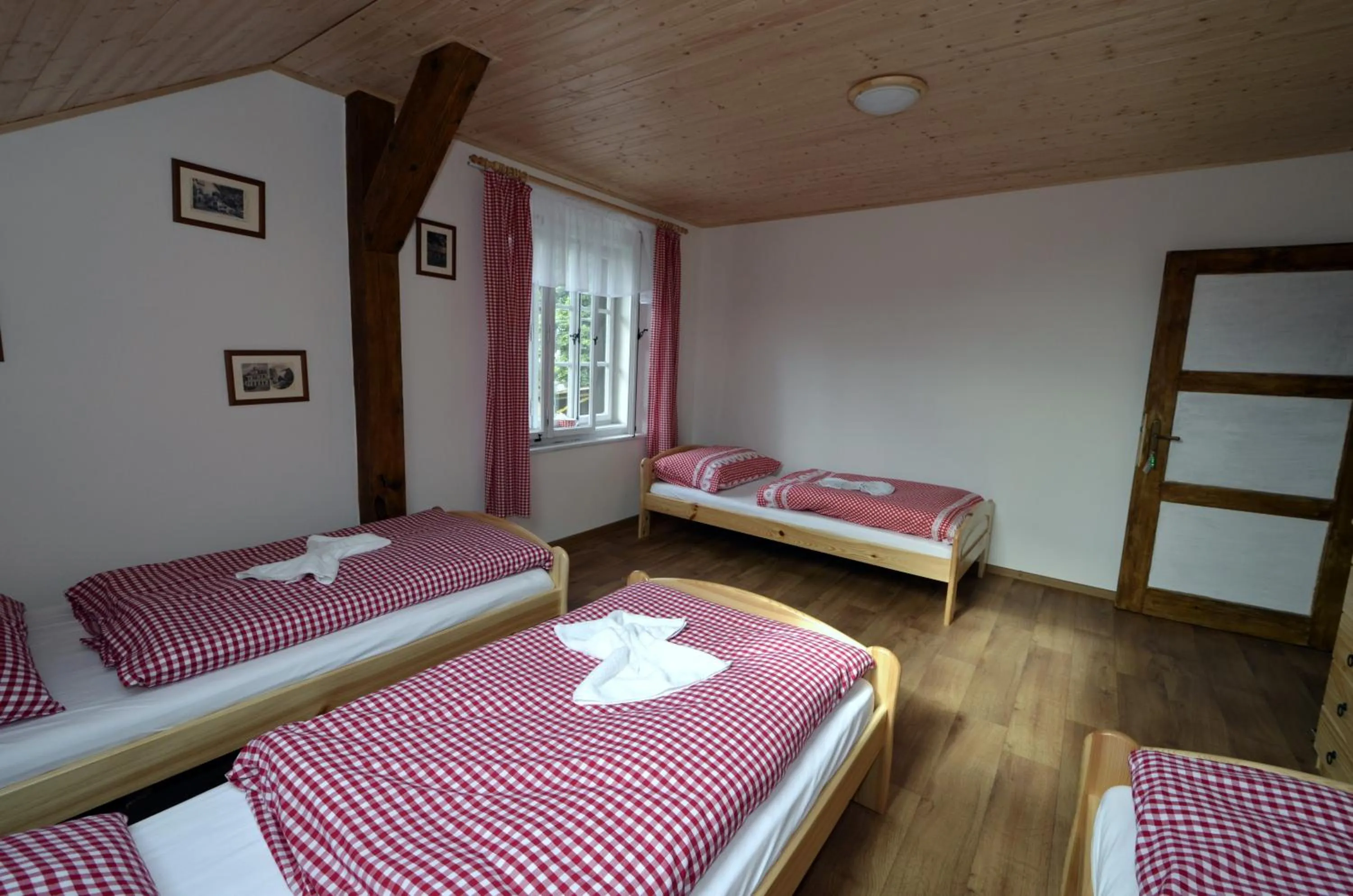 Bed in Hospoda U Lípy